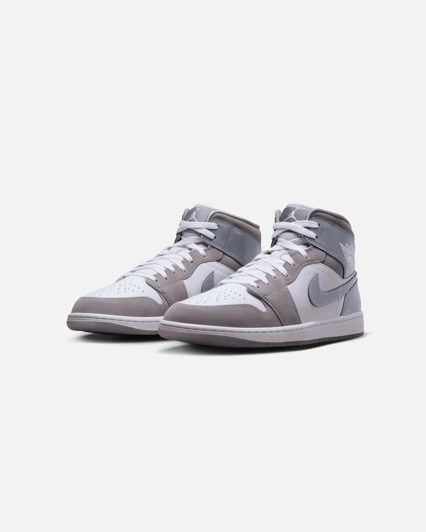 Jordan Air Jordan 1 Mid SE "Cool Grey" White/Grey Durable Build All Terrain Stylish Commuters