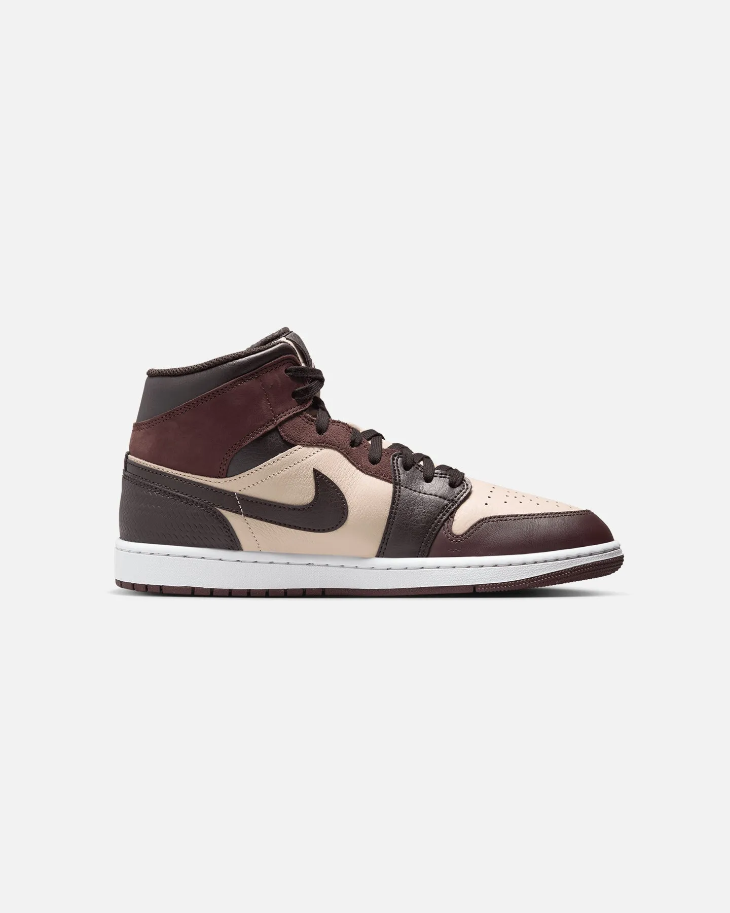 Walking Jordan Air Jordan 1 Mid SE "Paris YMCA" Brown