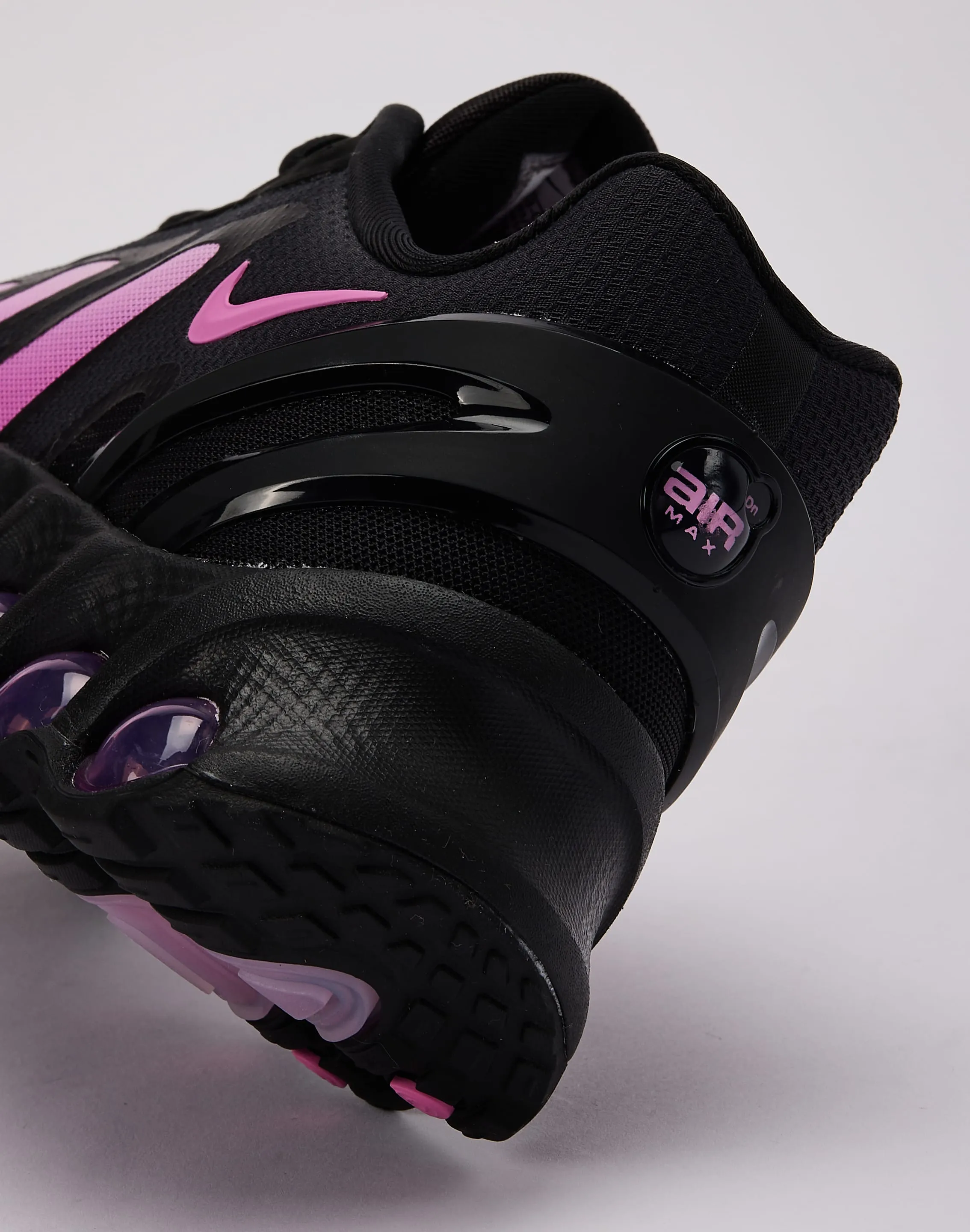 Nike Air Max Dn8 Retro Style