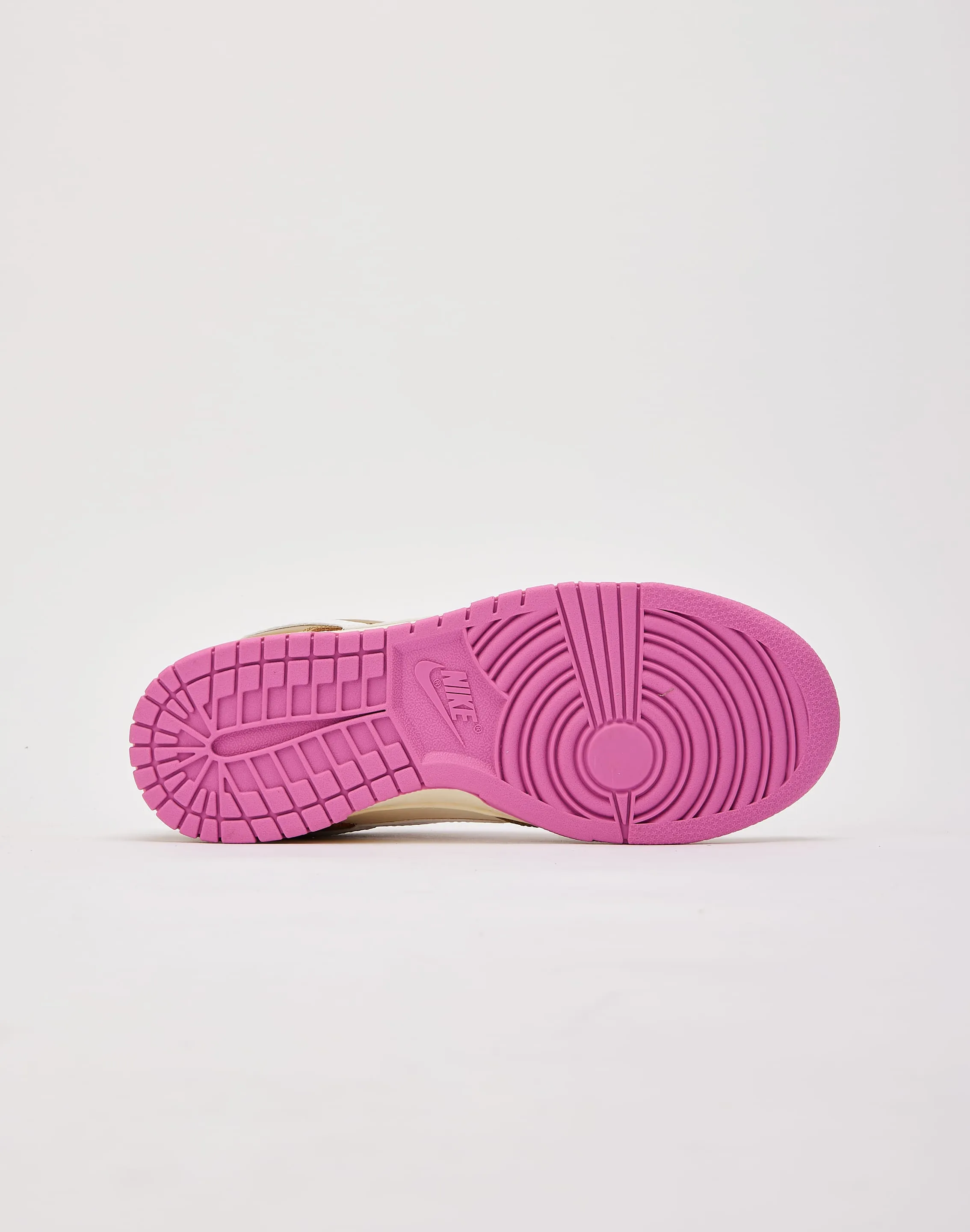 Nike Dunk Low SE All-Terrain Comfort Full Length Air Cushion