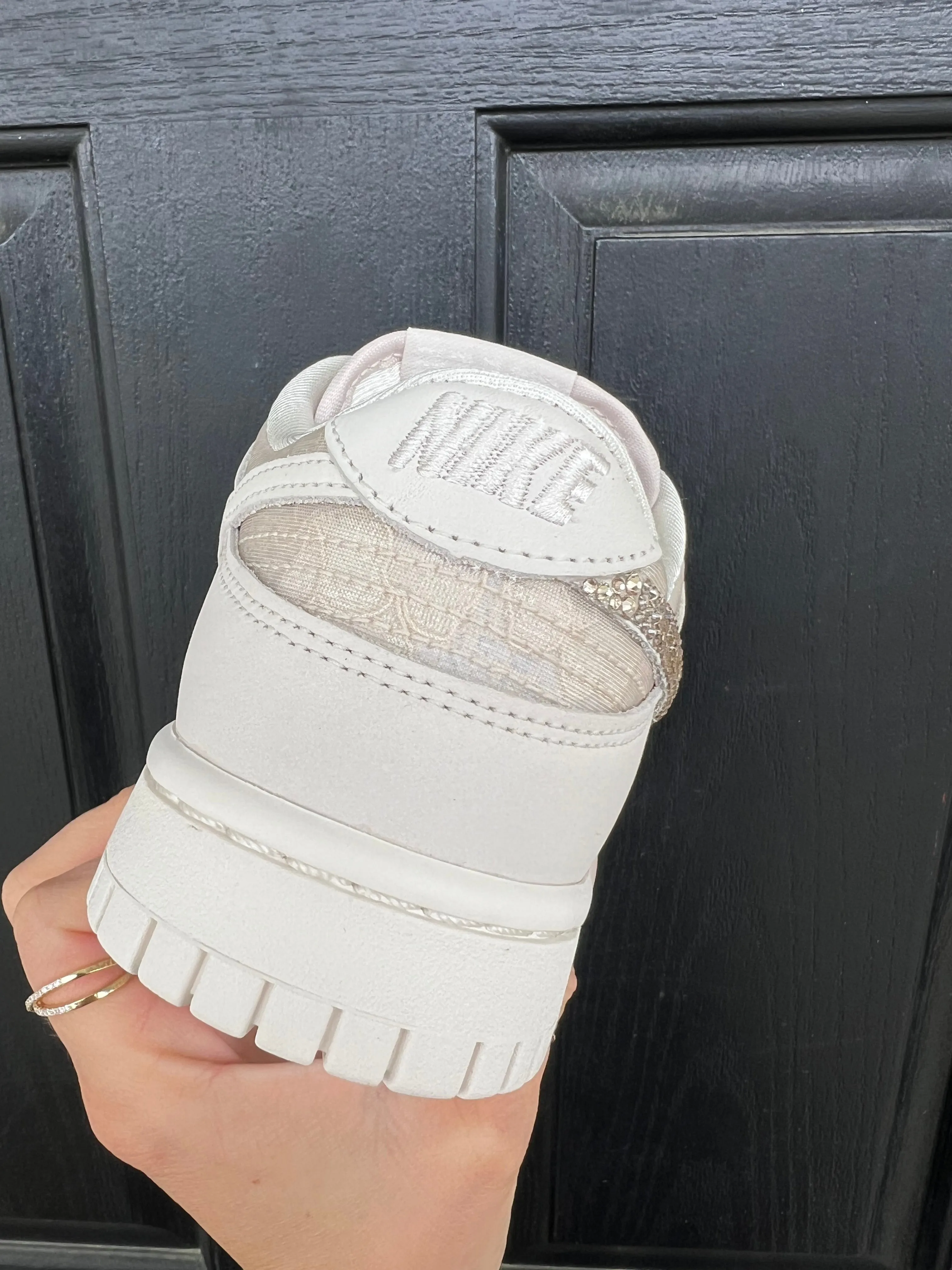 Ultra light Neutral Lace Special Edition Swarovski Womens Nike Dunk Shoes