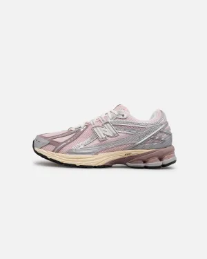 Durable outsole New Balance 1906R Rose