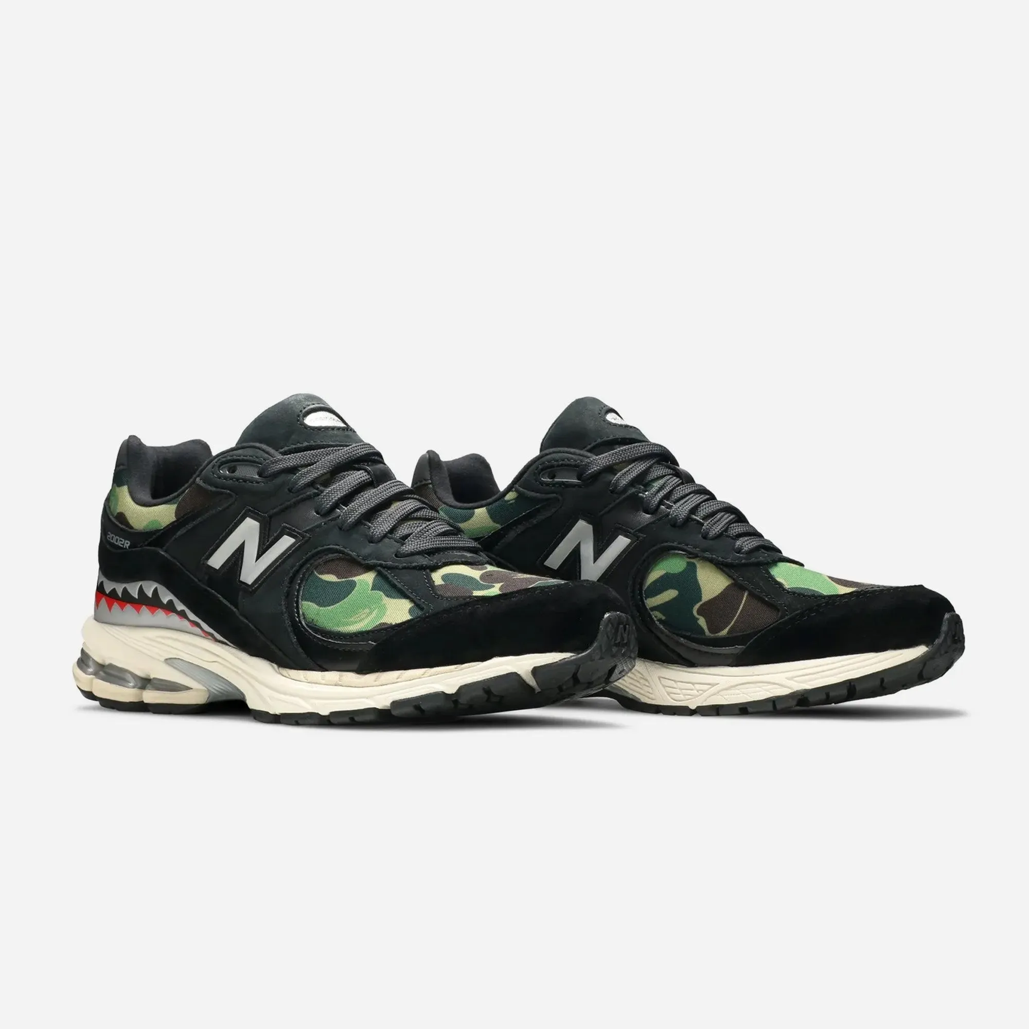 splash - resistant shoes low - top mobility New Balance 2002R Protection Pack Bape Apes Together Strong