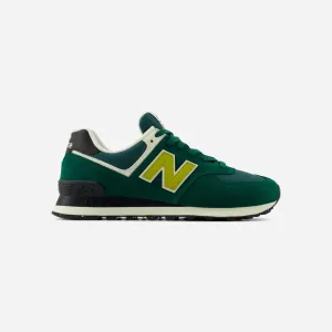 New Balance 574 Marsh Green New Spruce Smooth Insole curved - last shoes