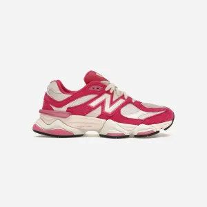 running for leisure New Balance 9060 Fuchsia Pink