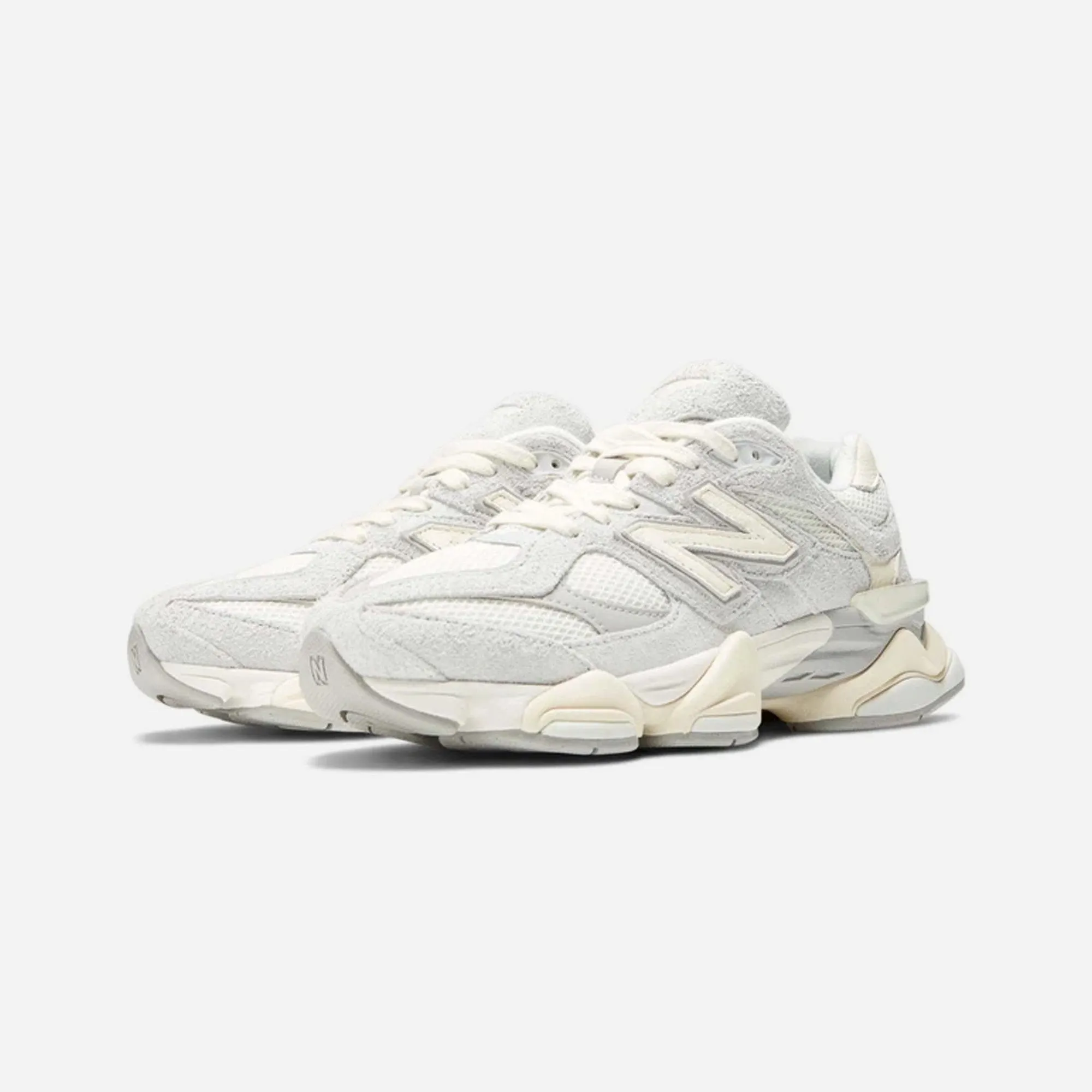 New Balance 9060 Quartz Grey running in a reservoir area shoes Stable Structure