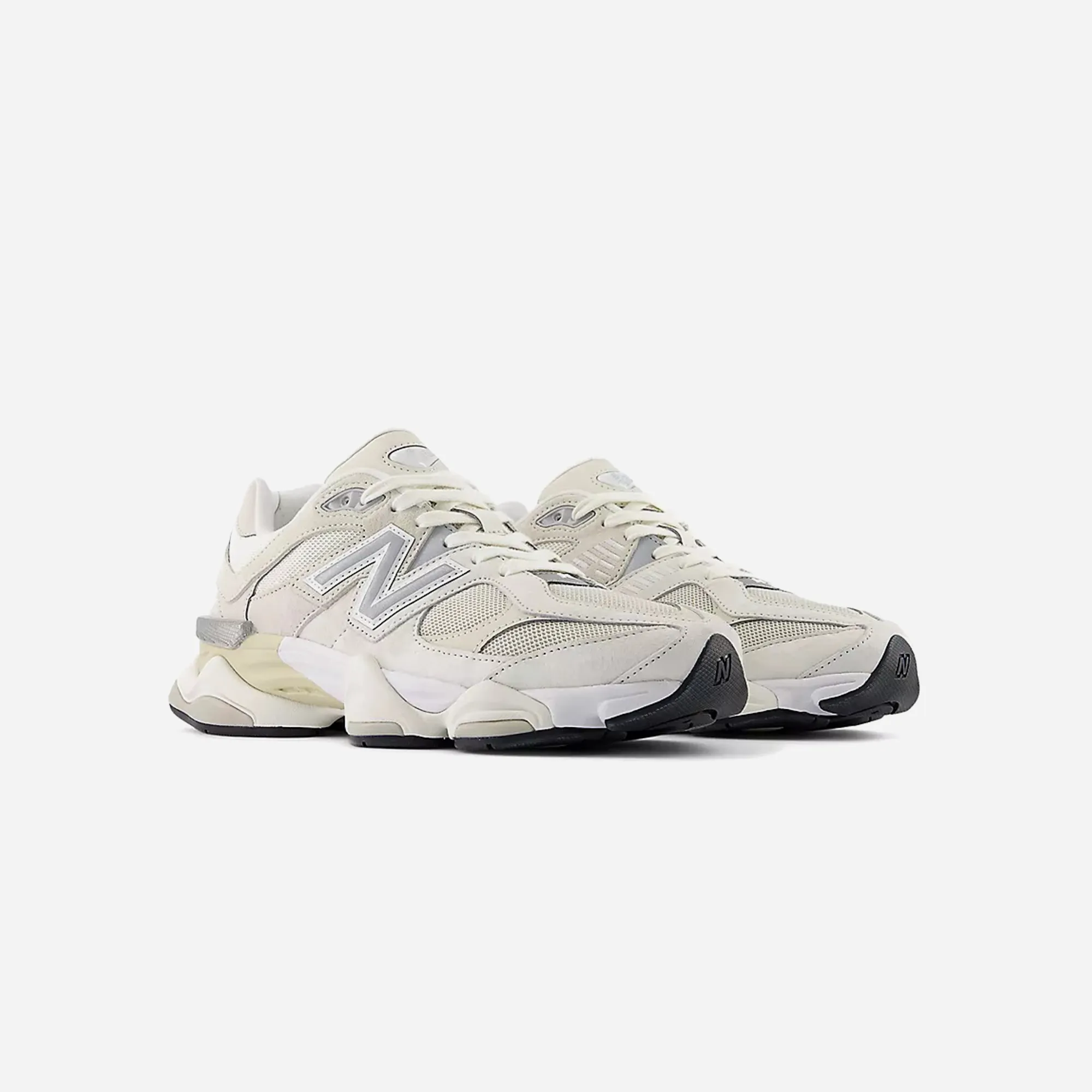 running in parks traction - pattern sole shoes New Balance 9060 Sea Salt Moonbeam