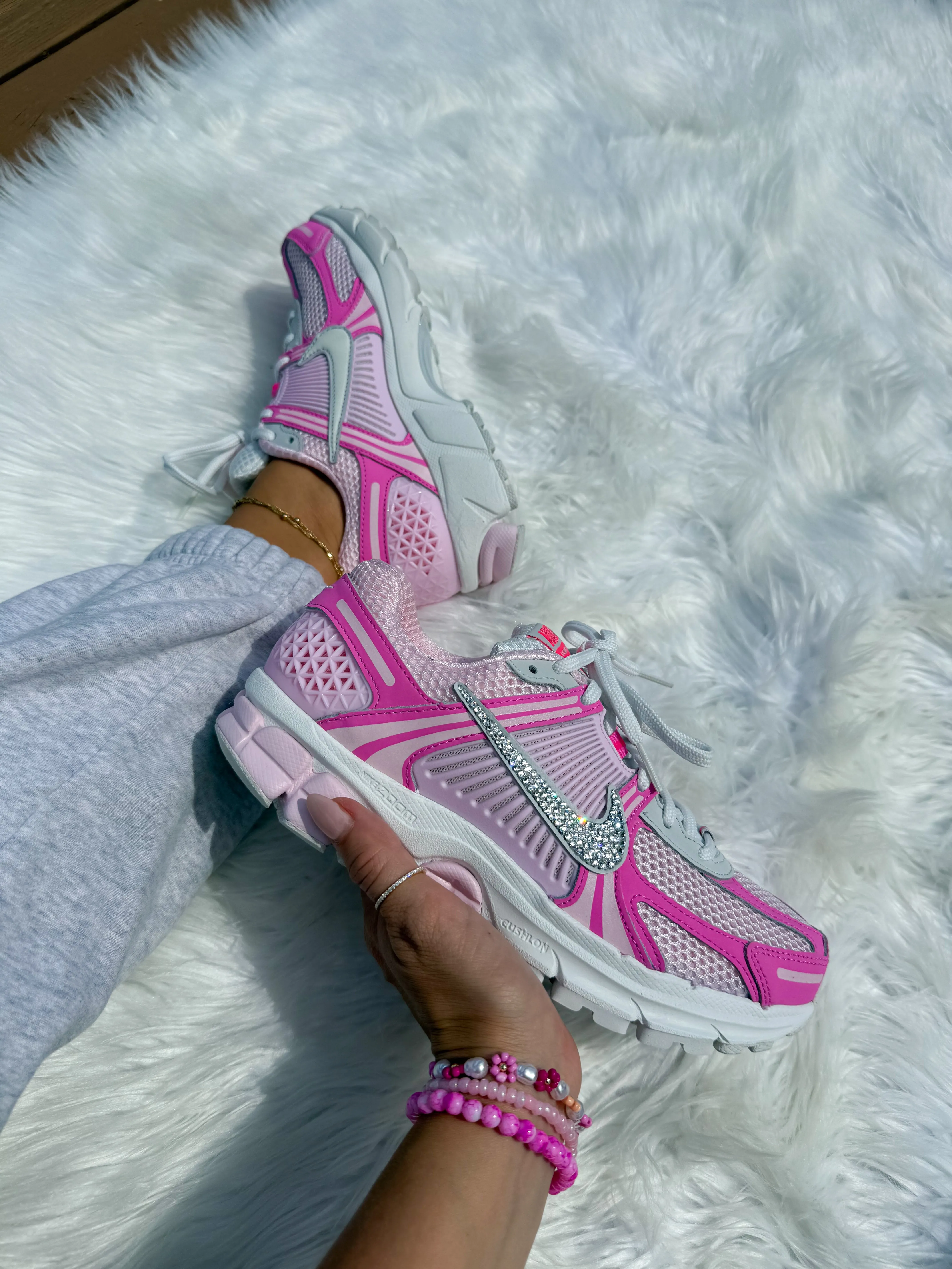 Summit Hike Park Ready New Bubblegum Hot Pink Swarovski Women Nike Vomero 5