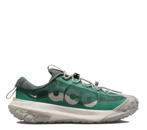 Icon Walk Polish Look Nike ACG Mountain Fly 2 Low