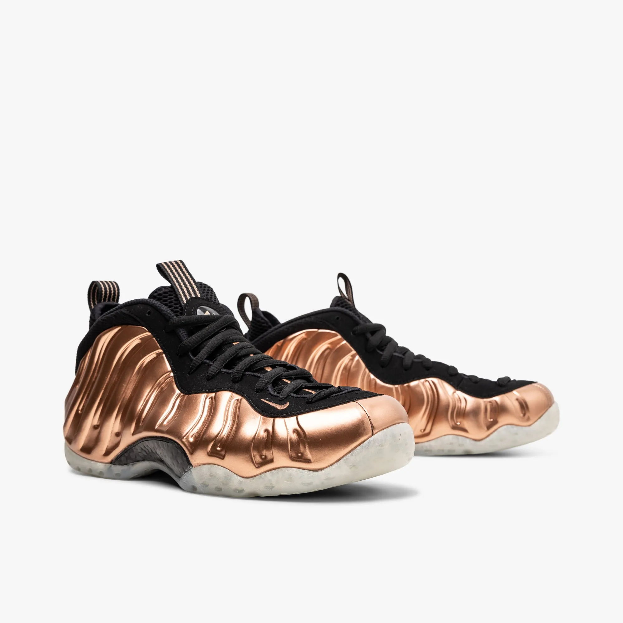 Nike Air Foamposite One Black / Metallic Copper - Off Noir Timeless Look Street Pace