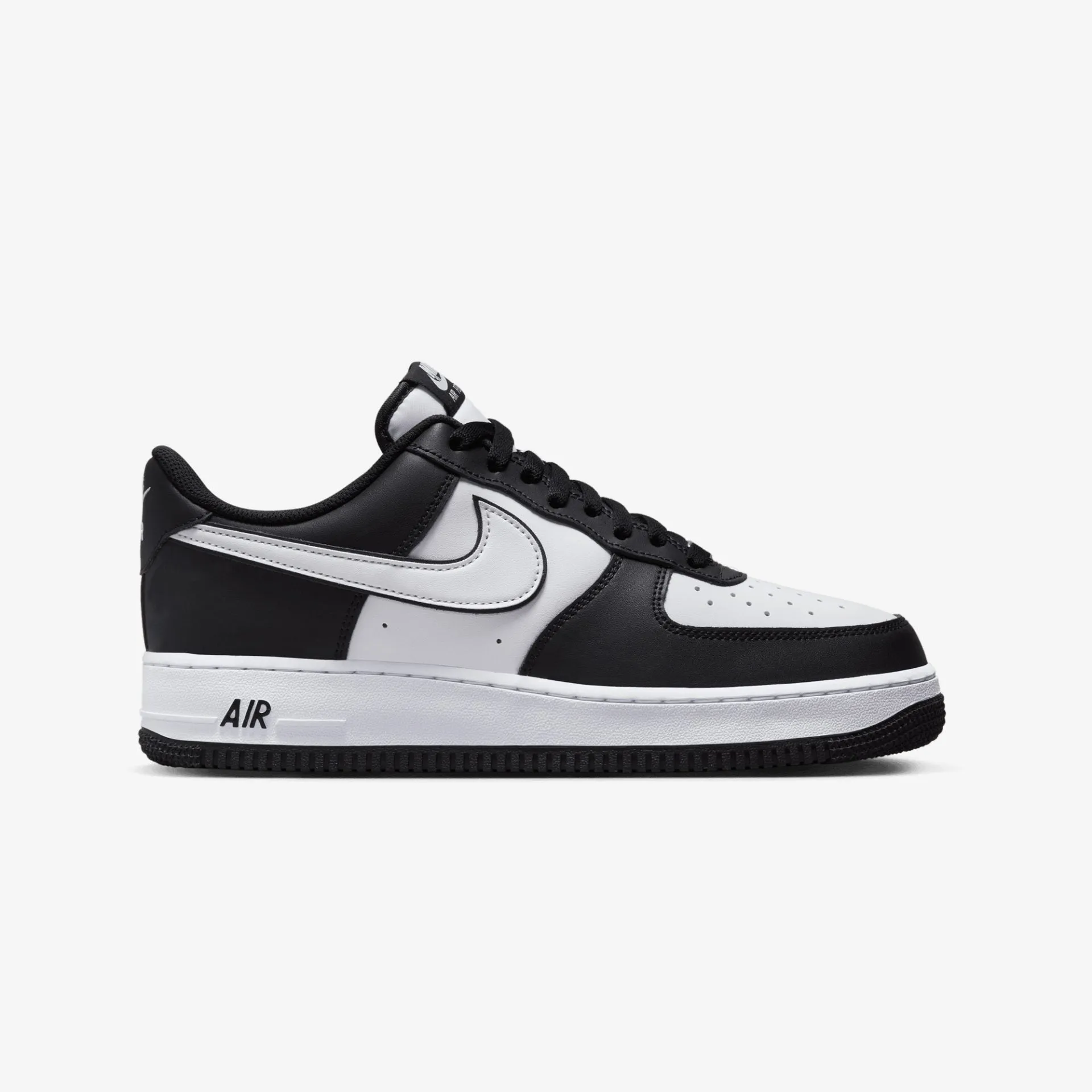 Walking Vibe Weather Resistant Finish Nike | AIR FORCE 1 '07 { BLACK/WHITE