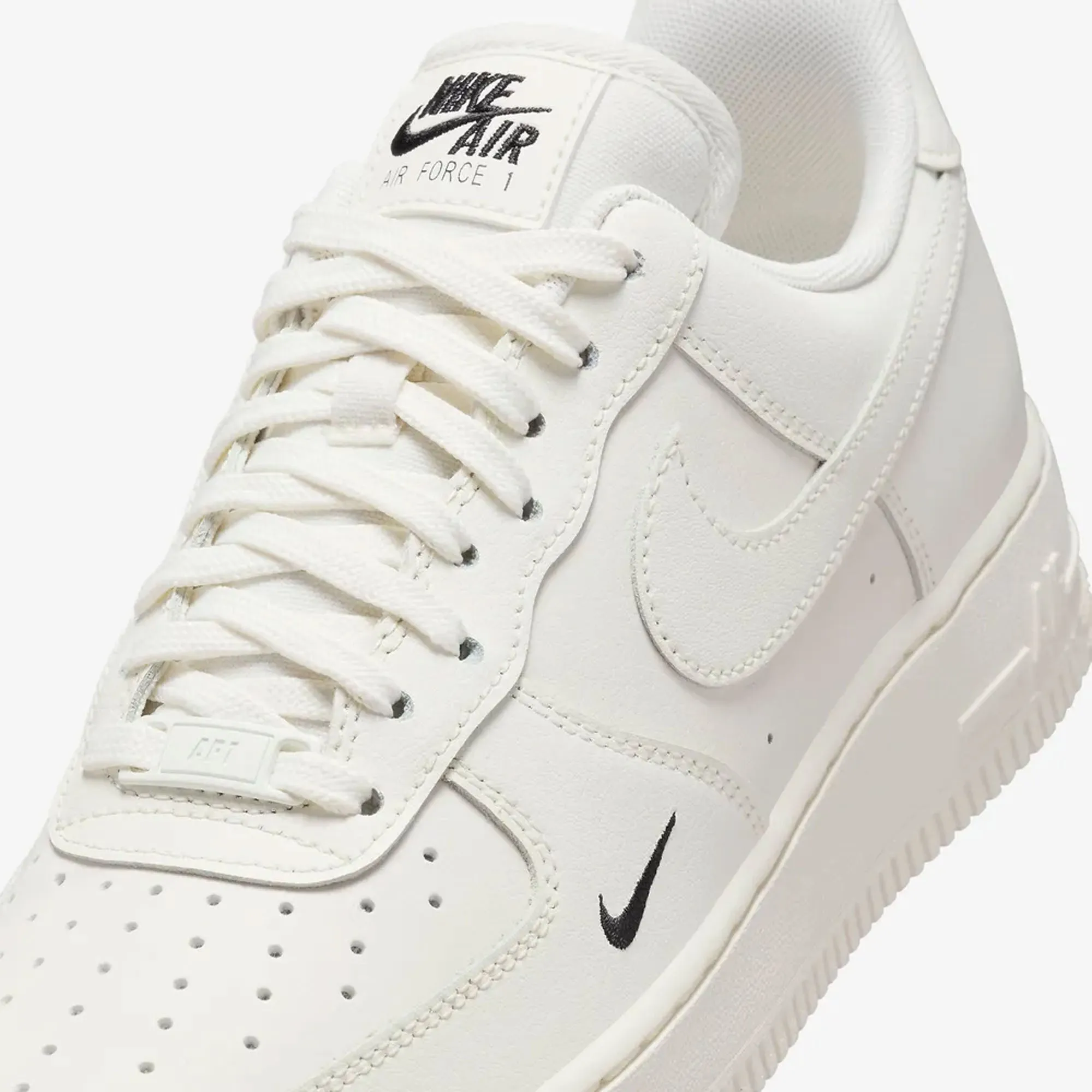 Memory Foam Padding NIKE | AIR FORCE 1 '07 ESSENTIAL { SAIL/SAIL-BLACK