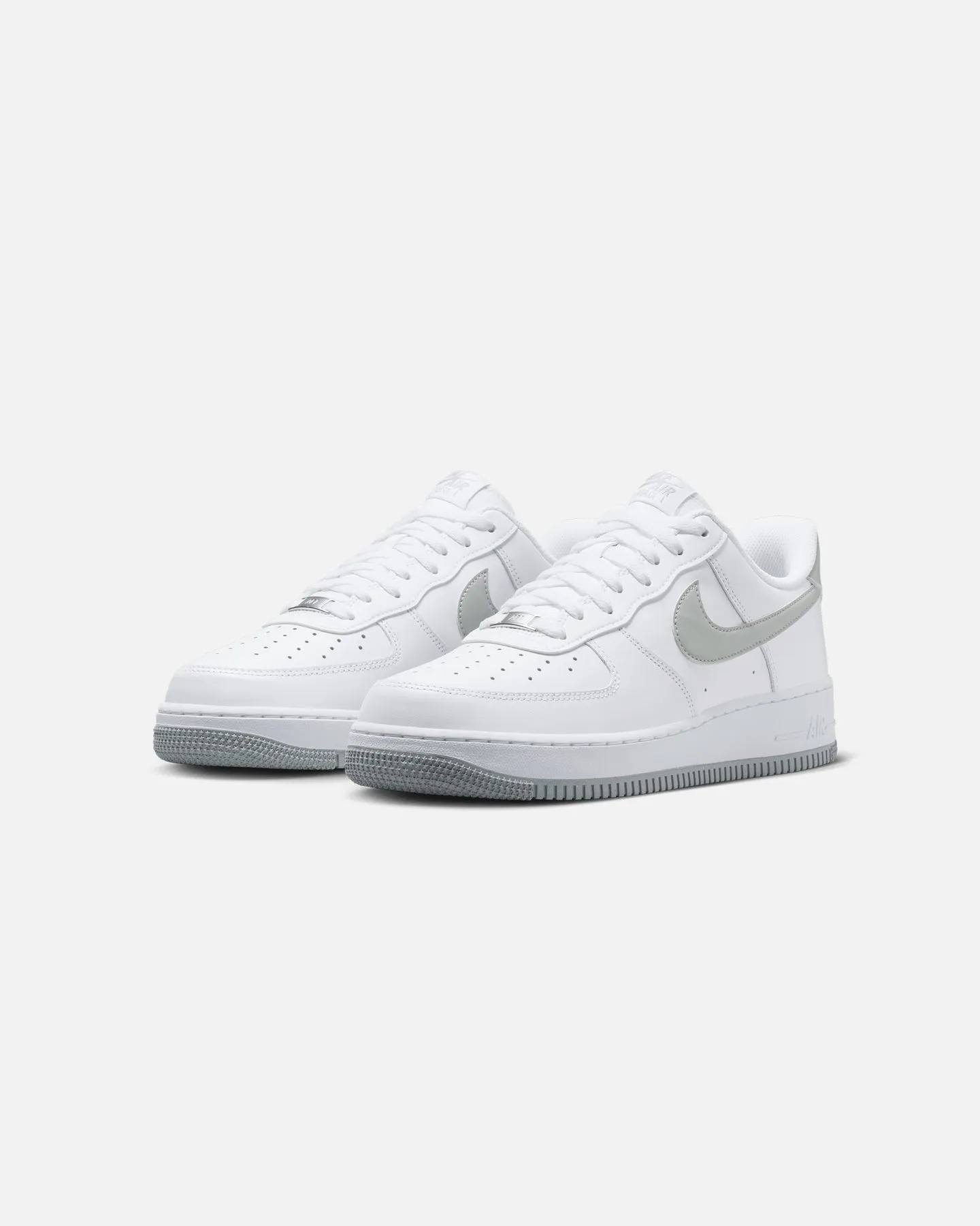 Nike Air Force 1 '07 Essentials "Light Grey" White/Smoke Grey Sneaker Care Reinforced Eyelet Construction