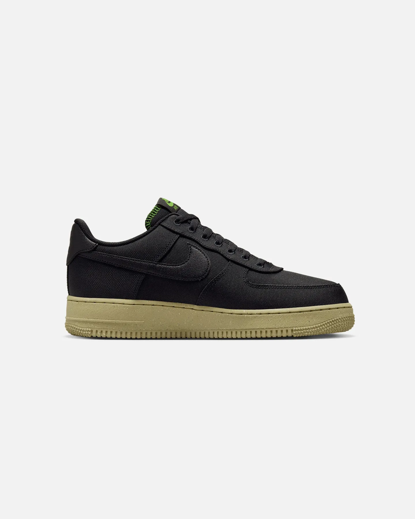 Narrow Fit Nike Air Force 1 '07 LV8 Black/Black