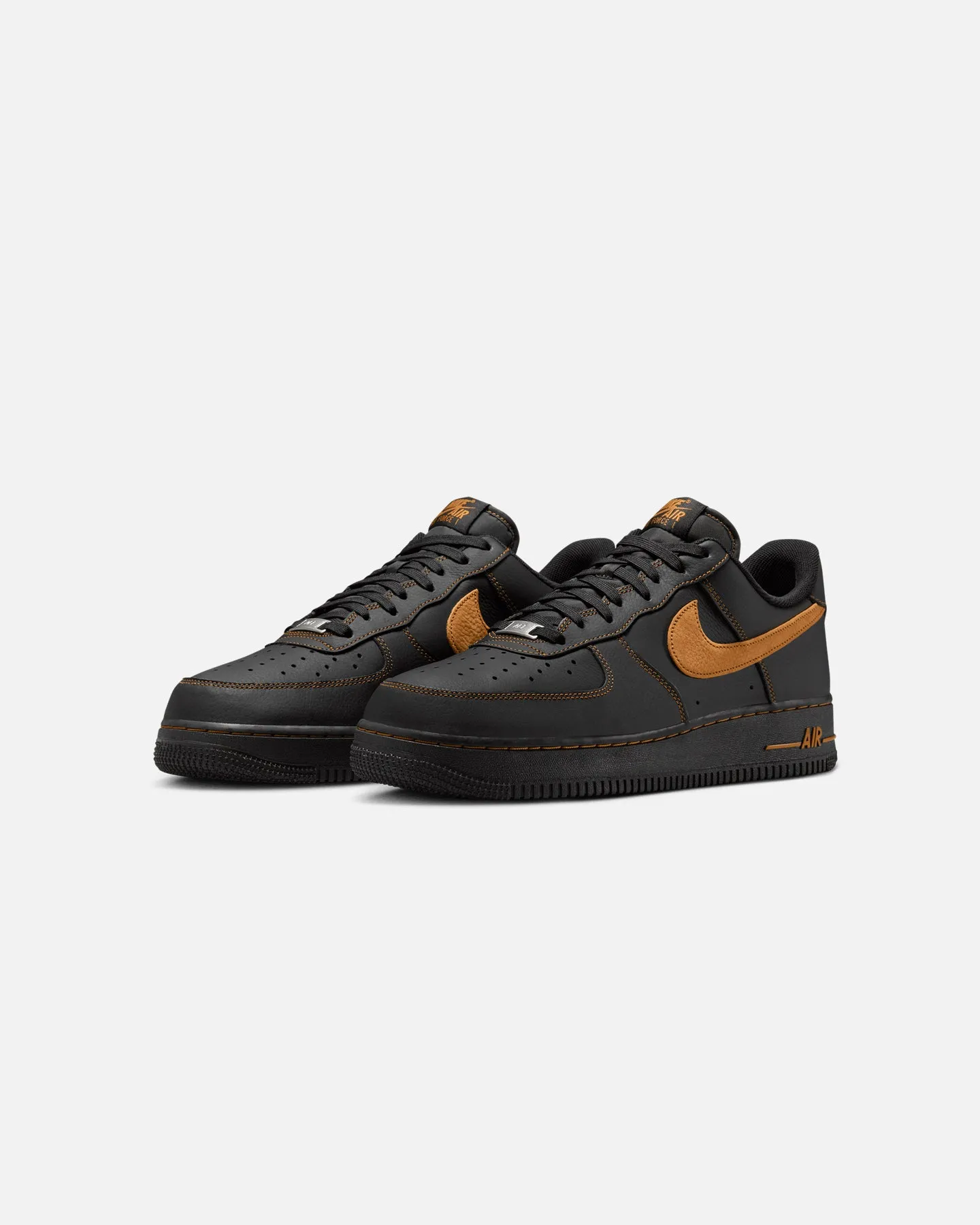 High Top Look custom-fit Nike Air Force 1 '07 LV8 Black/Orchre