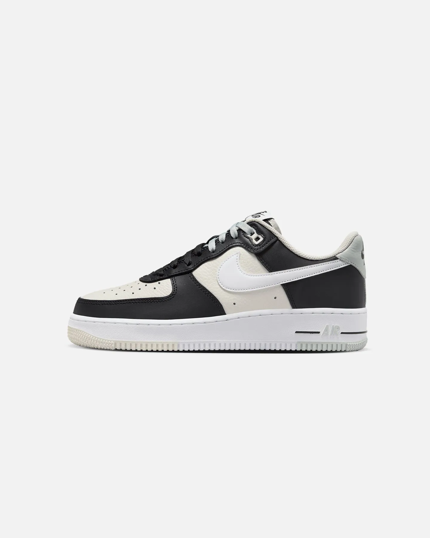 Comfort Heel Heat Mode Nike Air Force 1 '07 LV8 RMX "Split Black Phantom" Black/Silver