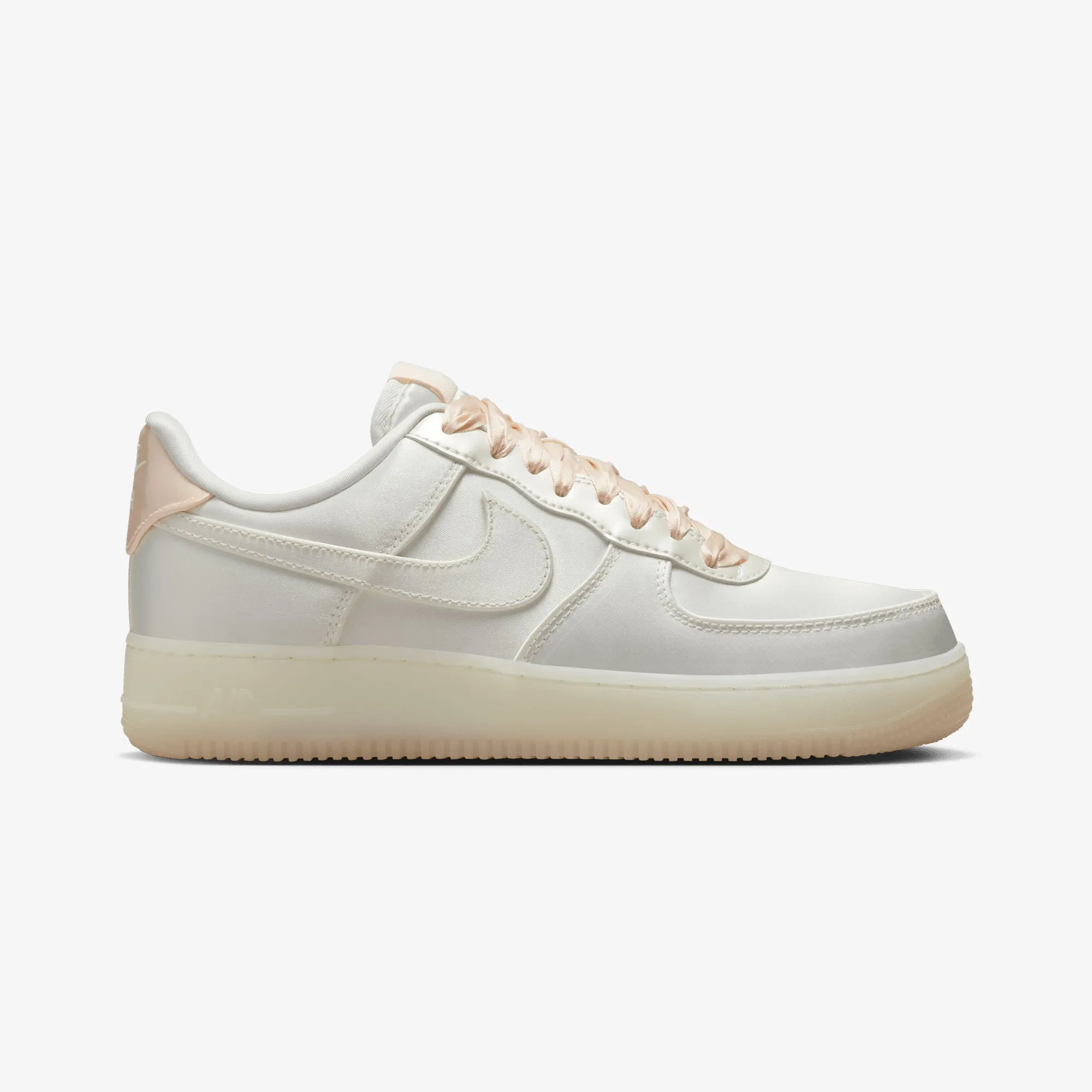 NIKE | AIR FORCE 1 '07 LV8 { SAIL/SAIL-BARELY ORANGE OrthopedicDesign Daily Support
