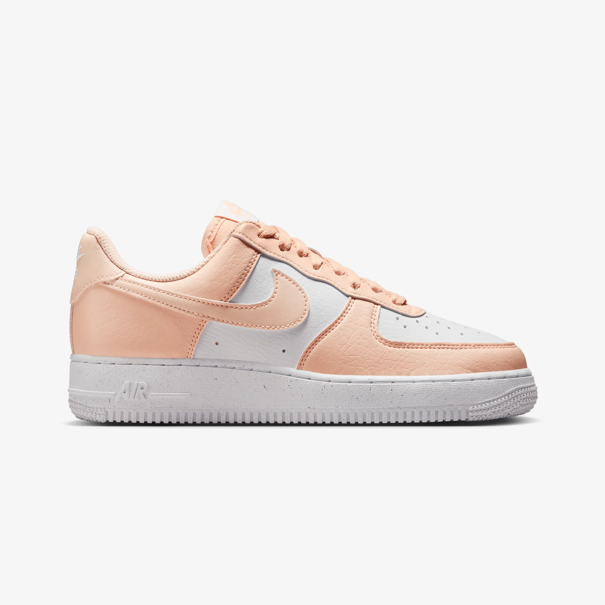 NIKE | AIR FORCE 1 '07 NEXT NATURE { WHITE/WASHED CORAL-WHITE Comfortable bend Orthopedic Fit