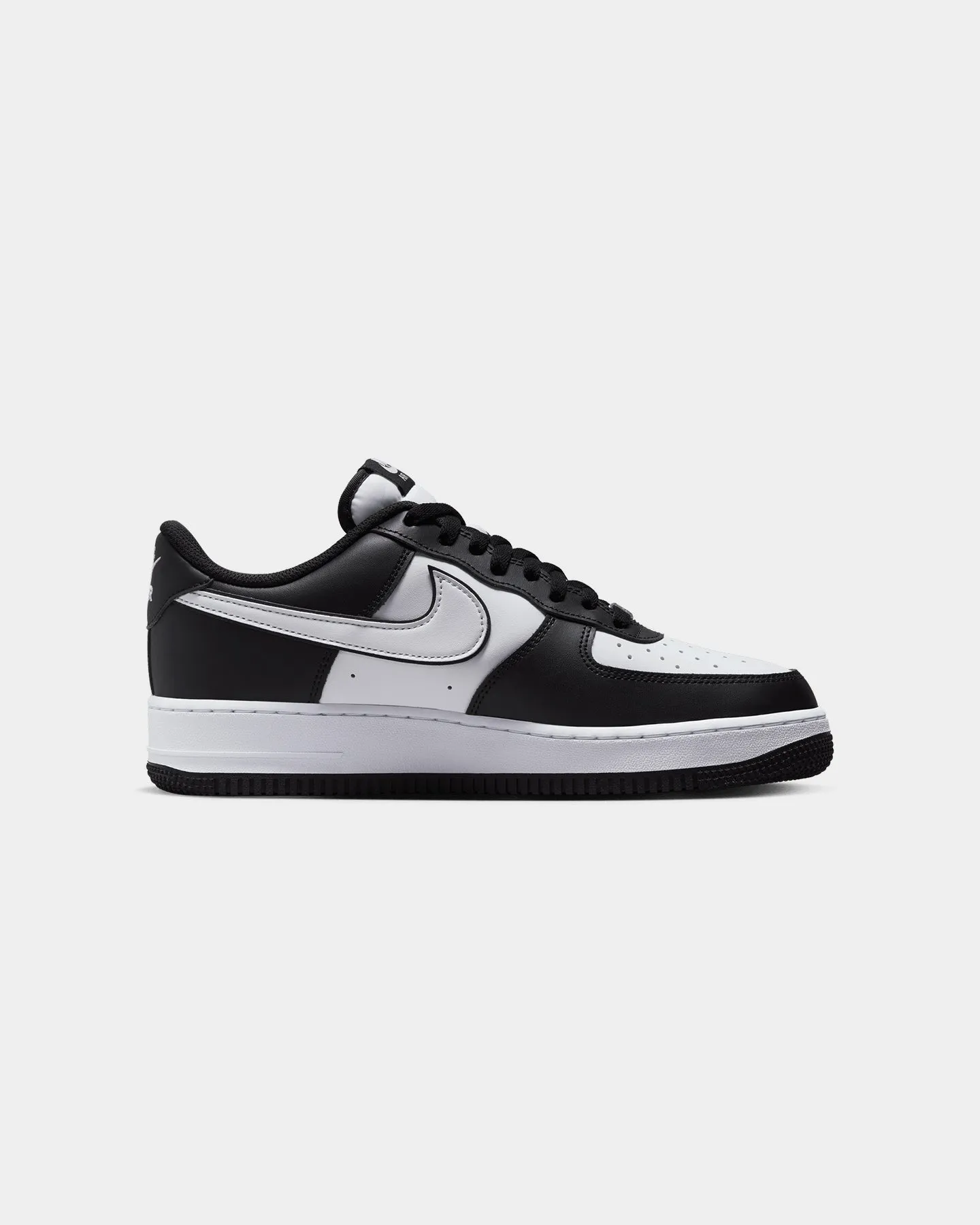 Nike Air Force 1 '07 "Panda" Black/White/Black neutral support Heel lockdown