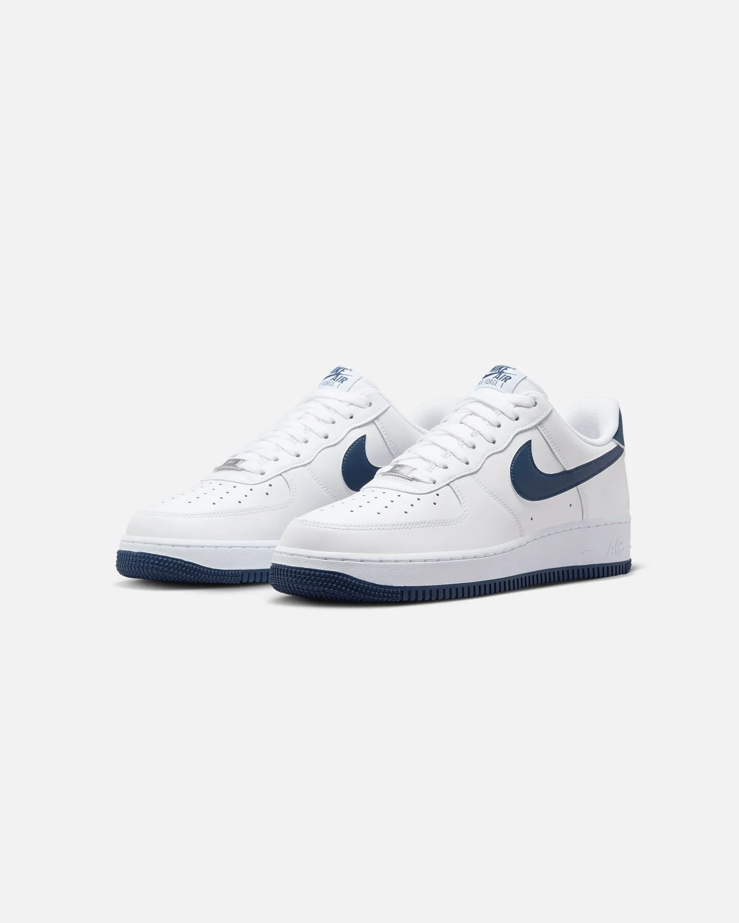 Smooth ride Nike Air Force 1 '07 White/Midnight