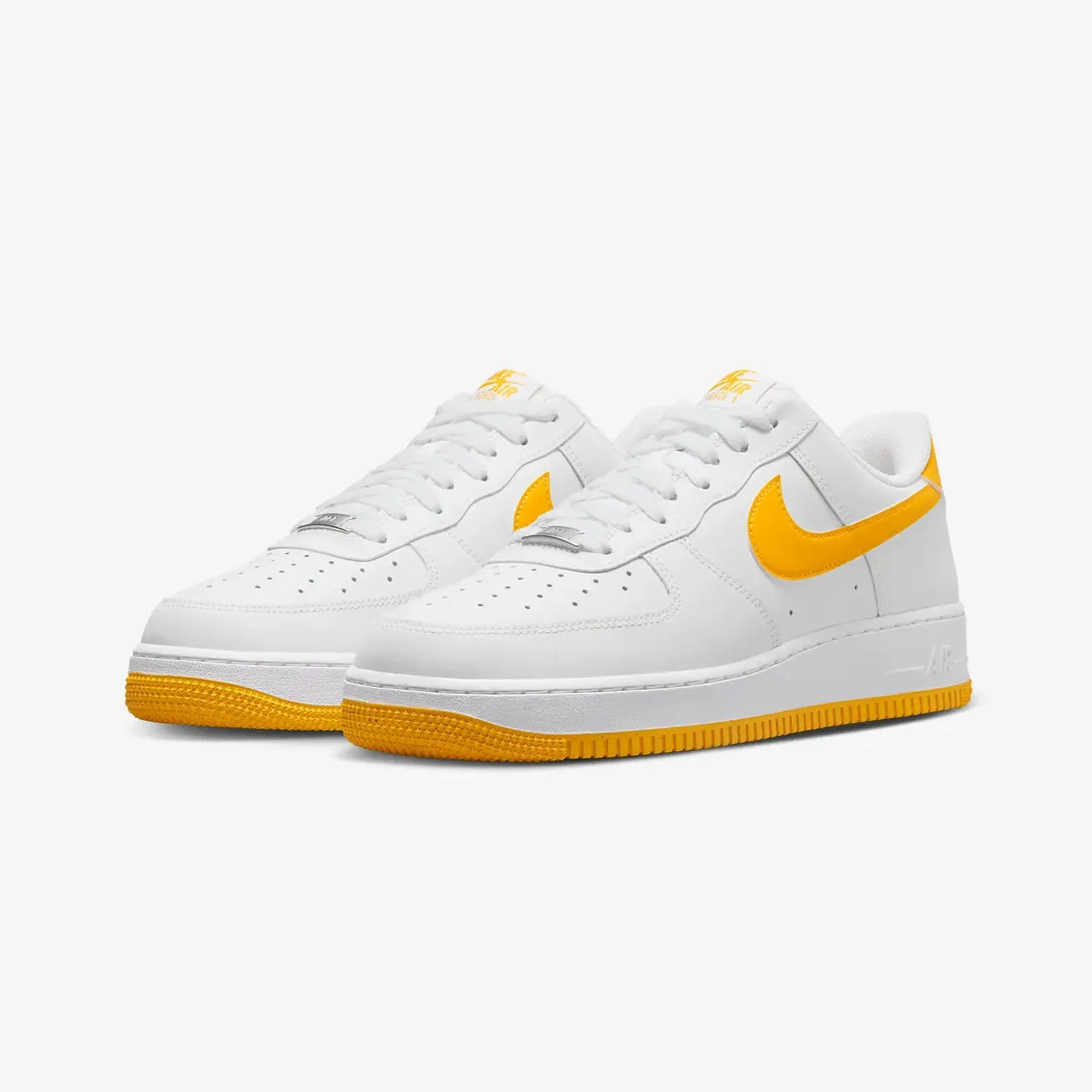 NIKE | AIR FORCE 1 '07 { WHITE/UNIVERSITY GOLD-WHITE Non Irritating Seams
