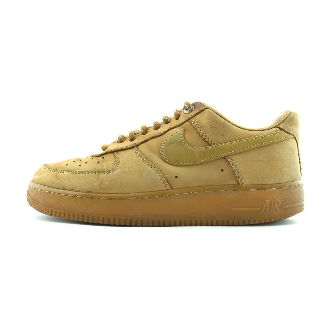 Foot Form NIKE AIR FORCE 1 LOW '07