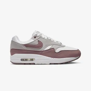 Elevated Design Stabilizing Heel Cage Nike | AIR MAX 1  { SUMMIT WHITE/SMOKEY MAUVE-LT IRON ORE