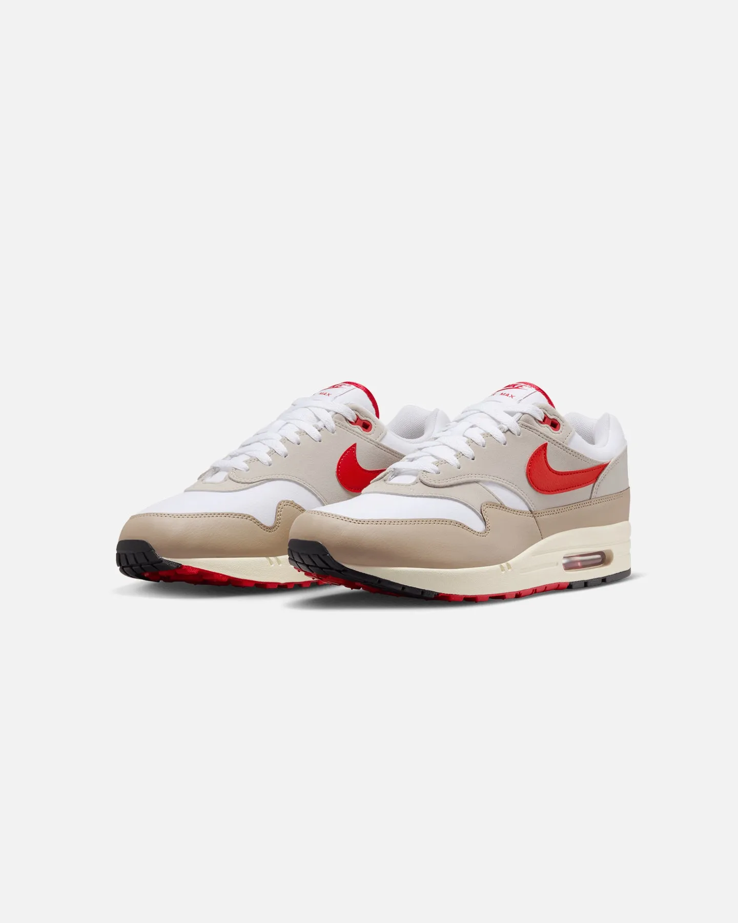 Calm Tone Ring Walk Nike Air Max 1 White/University Red