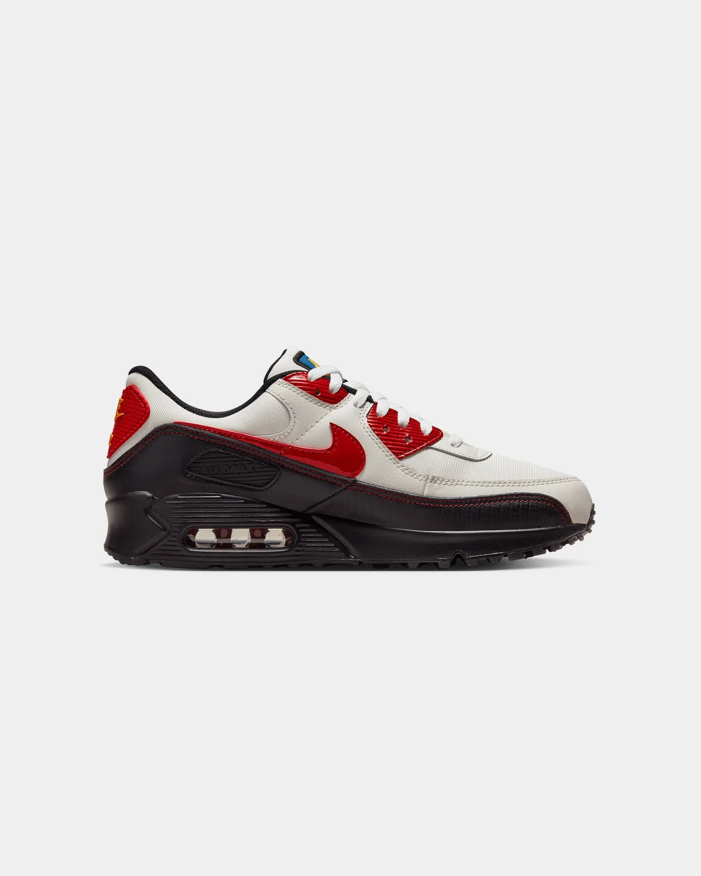 Timeless Fit Nike Air Max 90 SE Sail/University Red