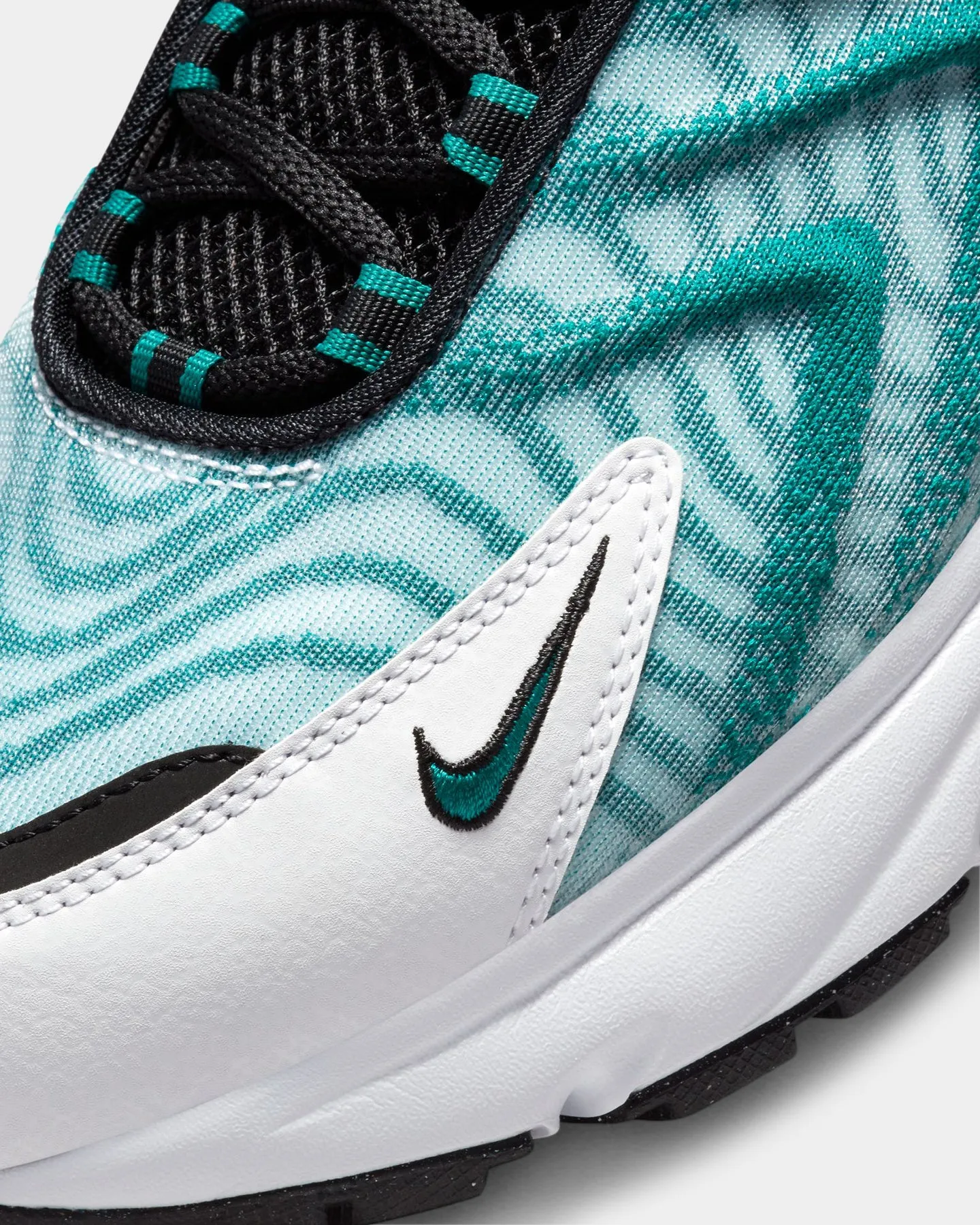 Nike Air Max TW White/Bright Spruce Ergonomic Travel Enthusiasts