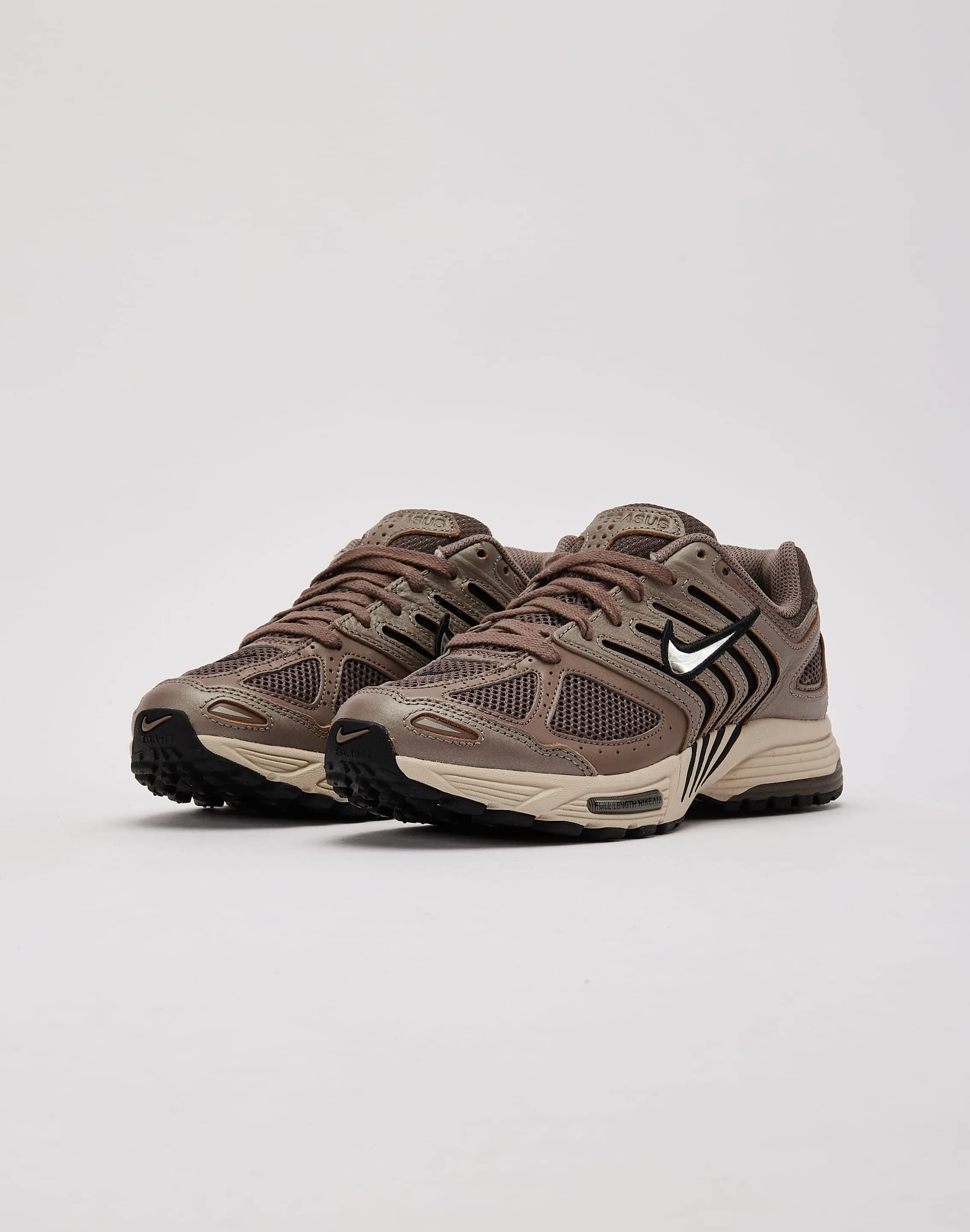 Nike Air Pegasus 2005 lightweight sole shoes smooth - finish shoes