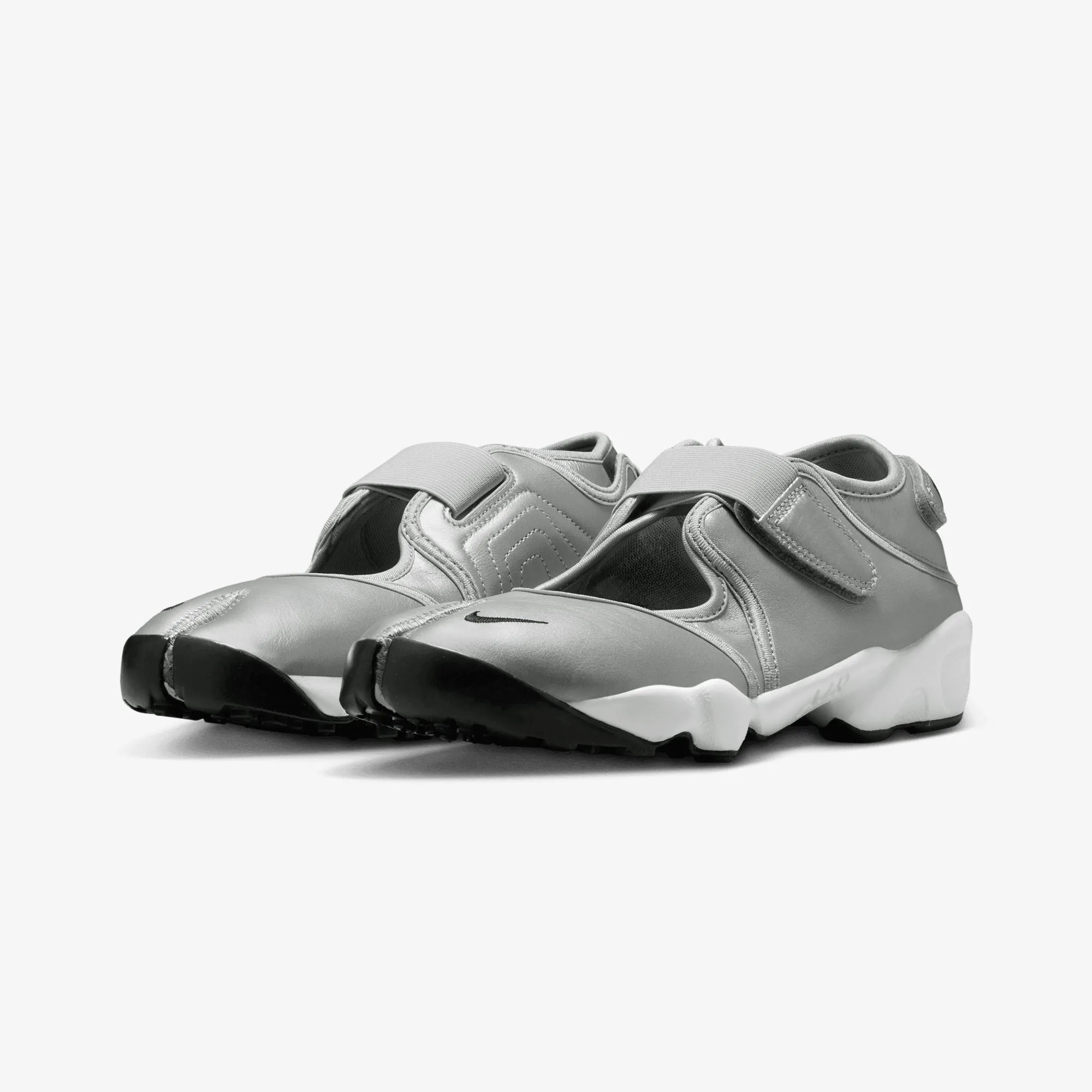 Fashion Trends Energy Returning Sole NIKE | AIR RIFT { METALLIC SILVER/SAIL-BLACK