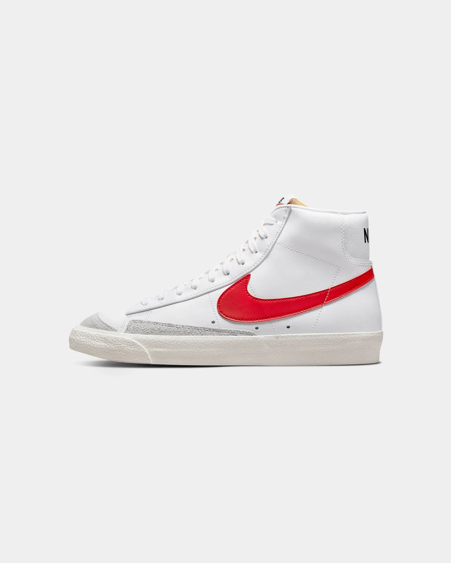 Nike Blazer Mid '77 Vintage White/Habanero Red/Medium Blue/Sail All Weather Urban Walkers