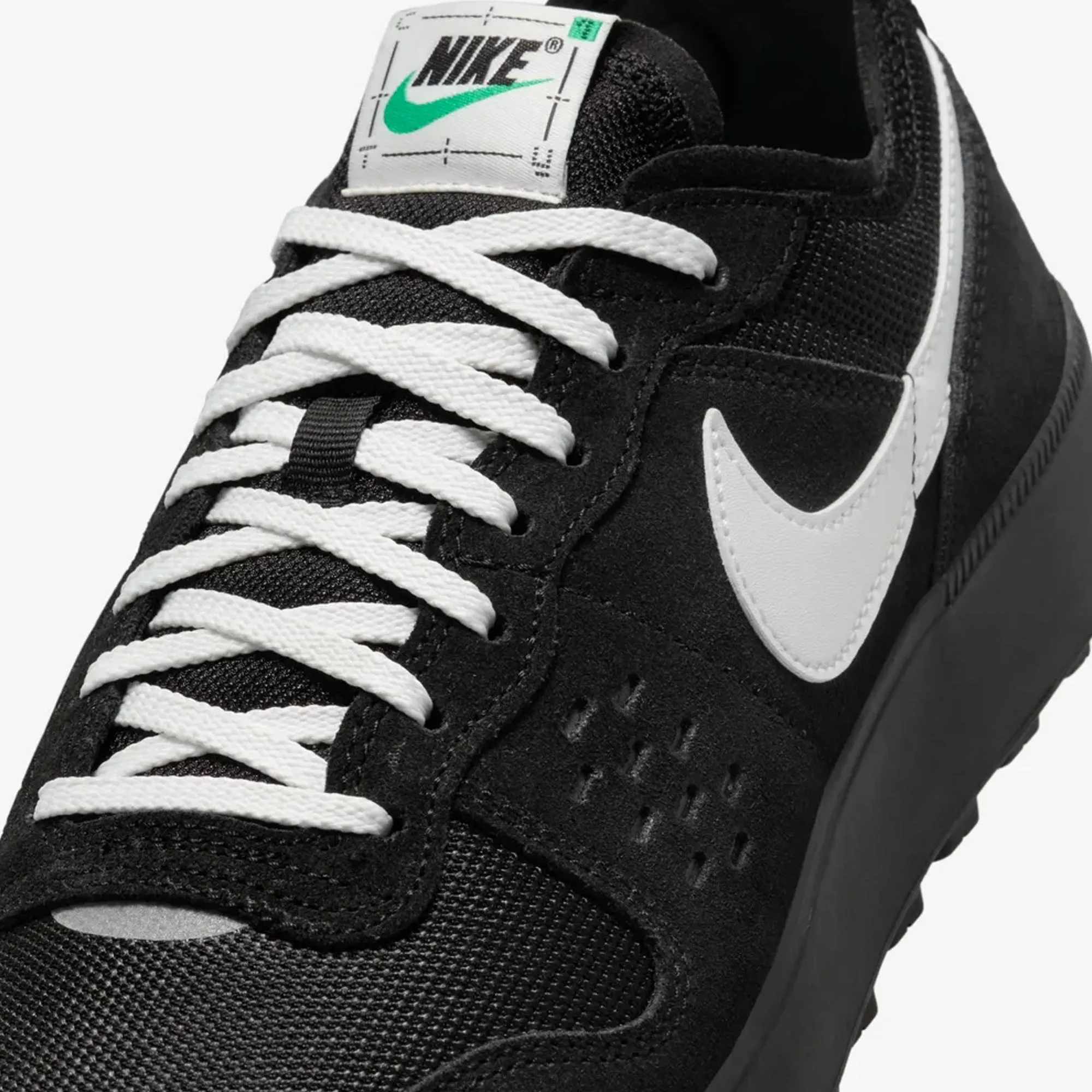 Nike | C1TY { BLACK/SUMMIT WHITE-STADIUM GREEN Walk Free Walk Strong