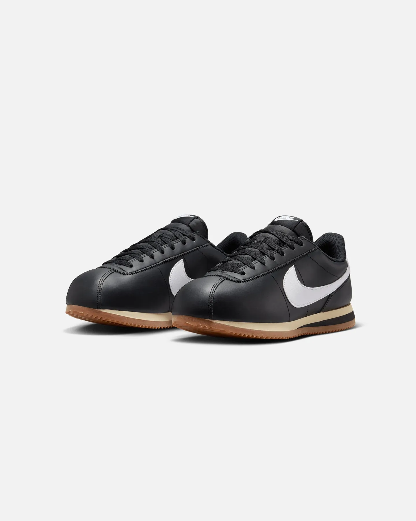 Flexible Fit Busy Professionals Nike Cortez Black/White