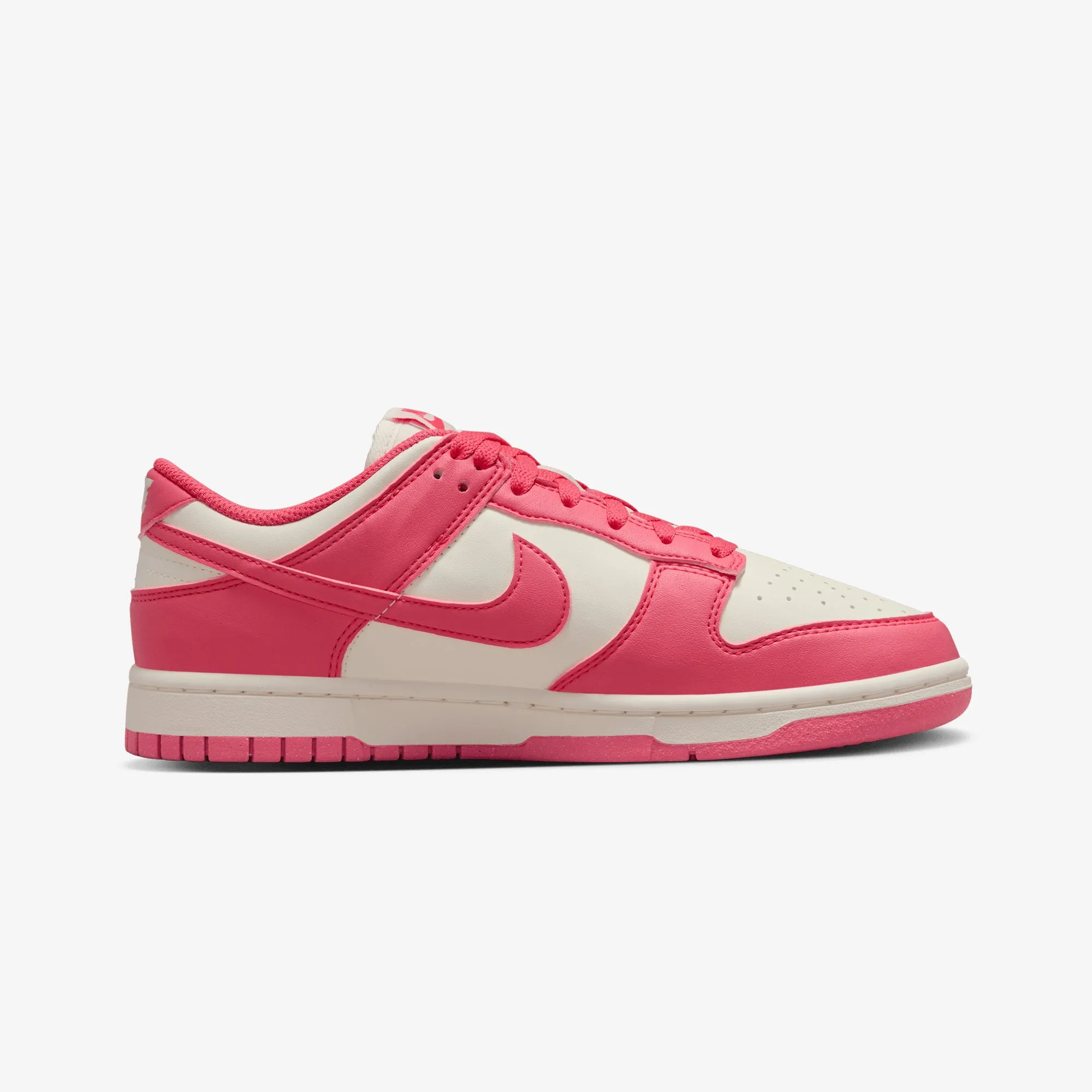NIKE | DUNK LOW { ASTER PINK/ASTER PINK-SAIL Zip Up Design Abrasion Shield Technology