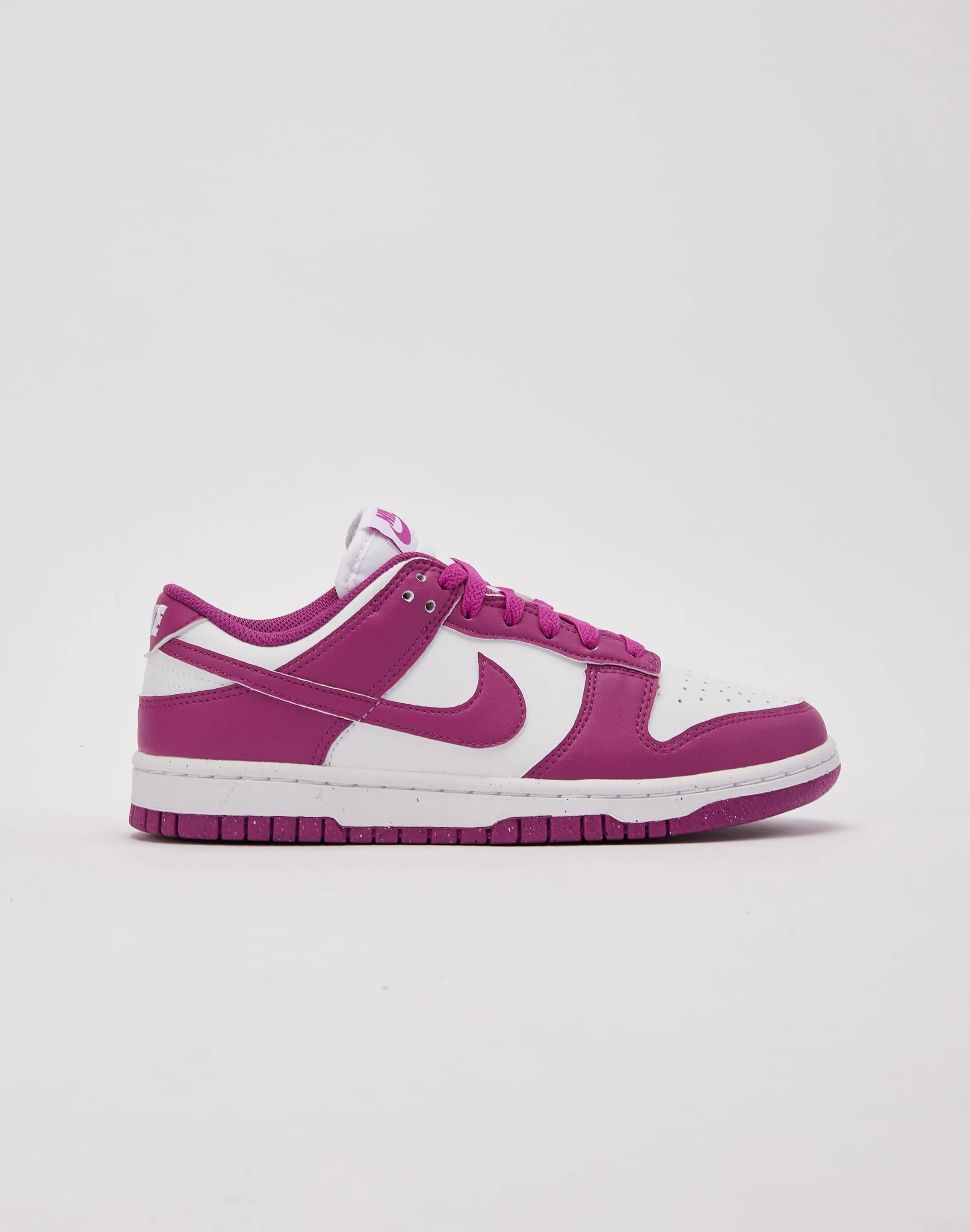 Nike Dunk Low Next Nature Comfortable Support Stable Foot Frame
