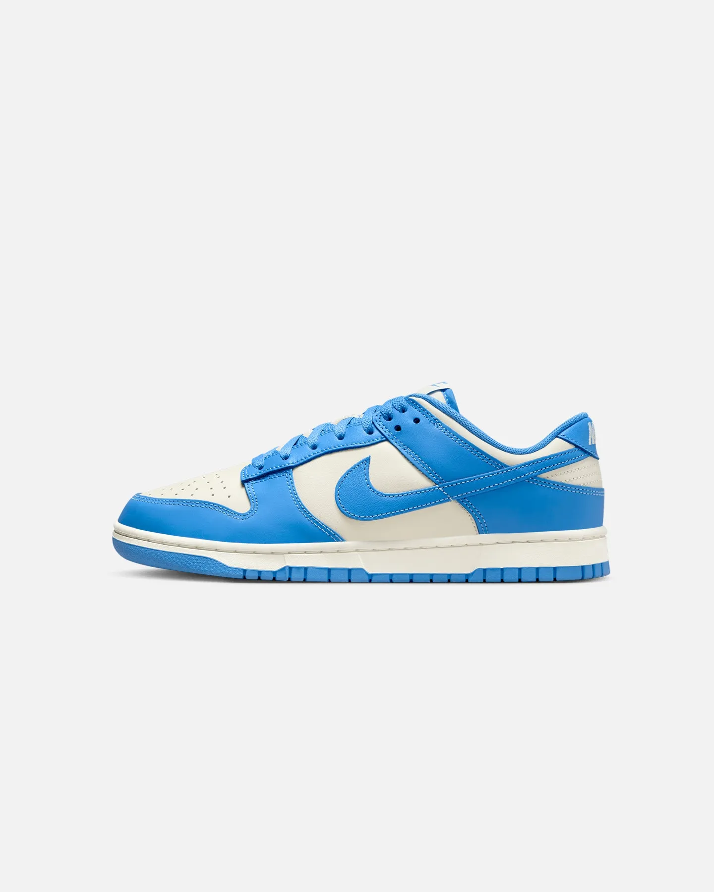 Nike Dunk Low Retro Coconut Milk Foam Lining Standing Workers