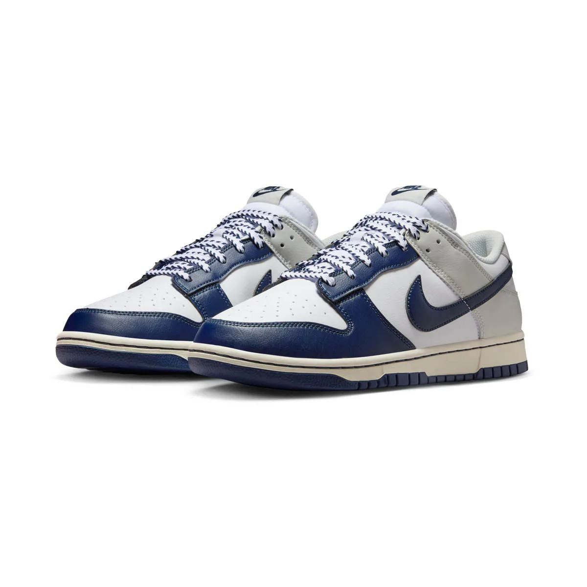 Anatomical Heel Cup Nike Dunk Low Retro 'New York Yankees' Men's Shoes