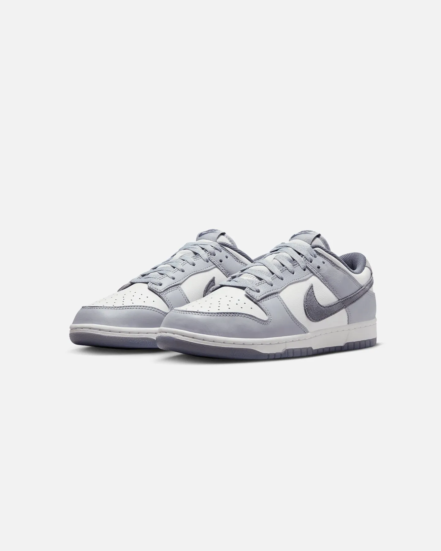 Nike Dunk Low Retro Premium SE ESS  White/Light Carbon Supportive structure