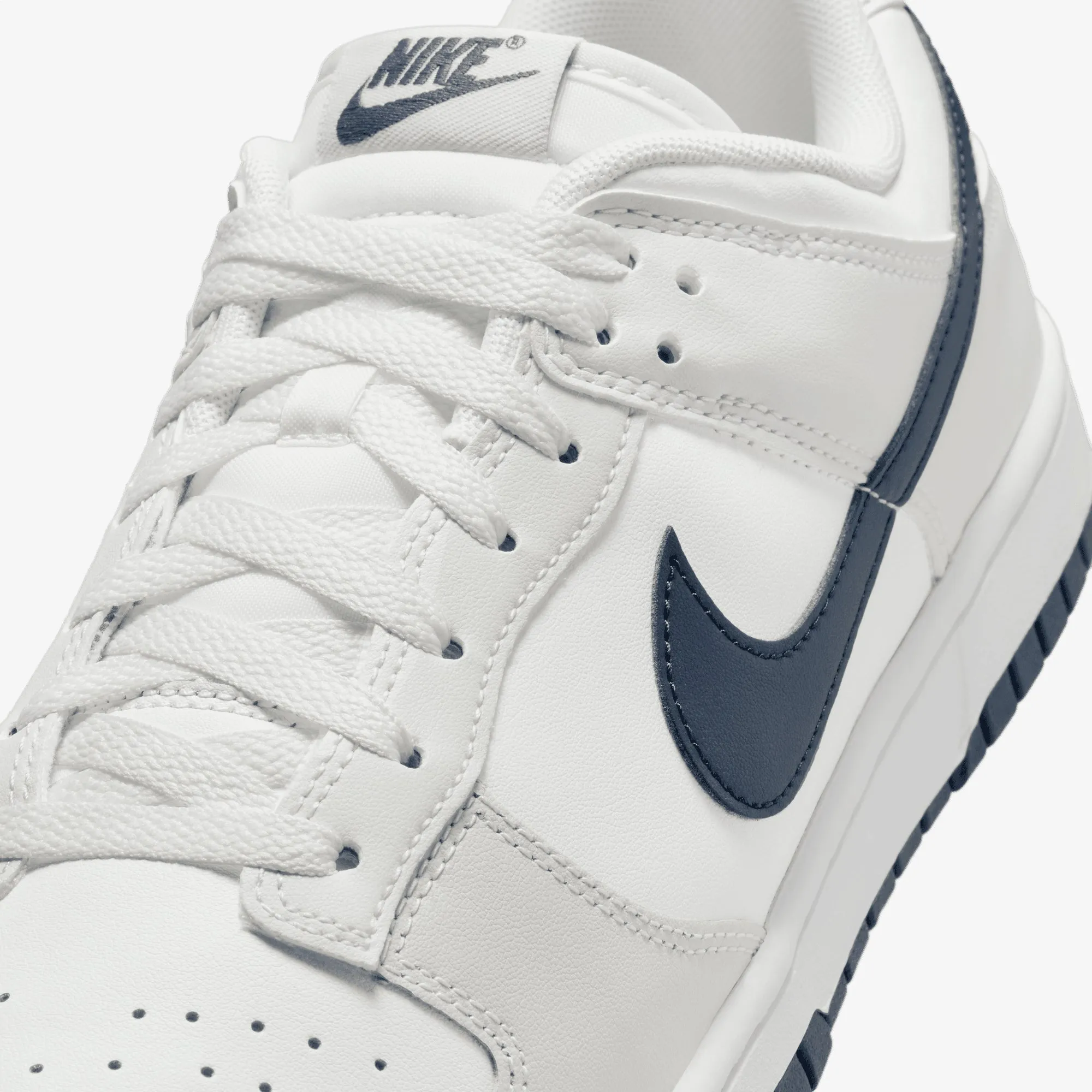 NIKE | DUNK LOW RETRO { SUMMIT WHITE/MIDNIGHT NAVY-PLATINUM TINT Tidy Aesthetic Easy Go