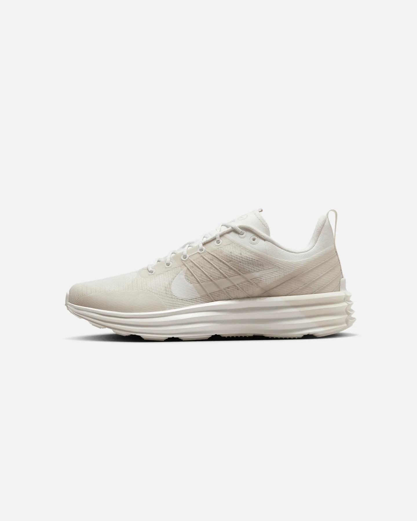 Multidirectional Traction Nike Lunar Roam Summit White