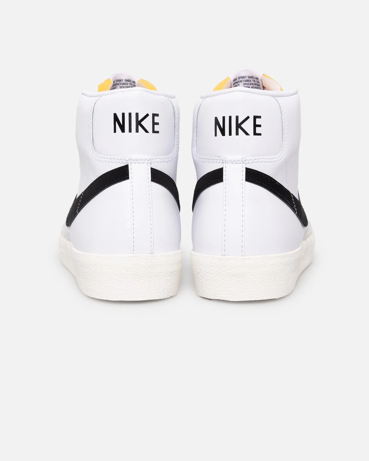 Dynamic Flex Neck Casual Nike Men's Blazer Mid '77 Vintage White/Black