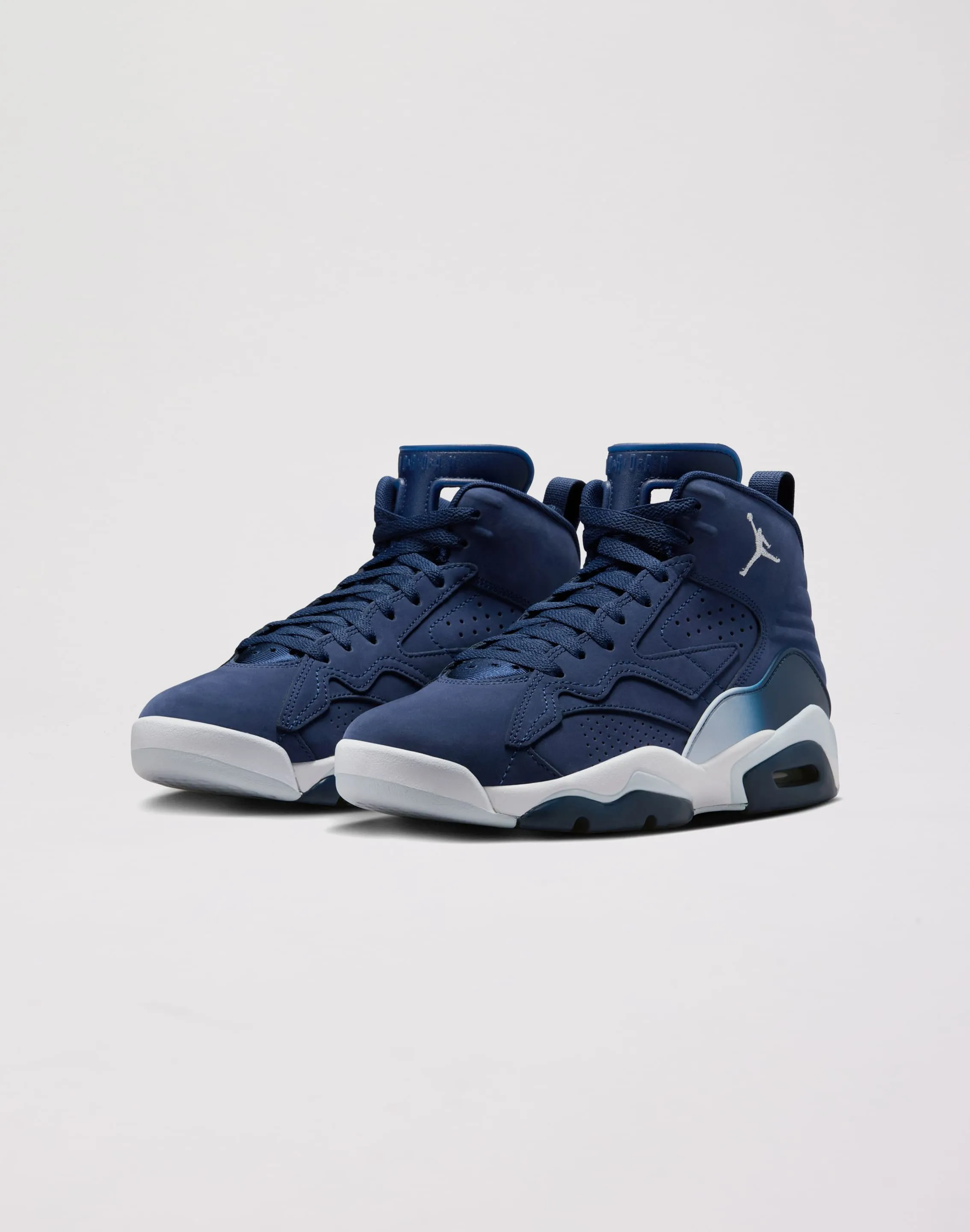 Nike MVP "Midnight Navy/Football Grey/White" Speed Movement Modern Look