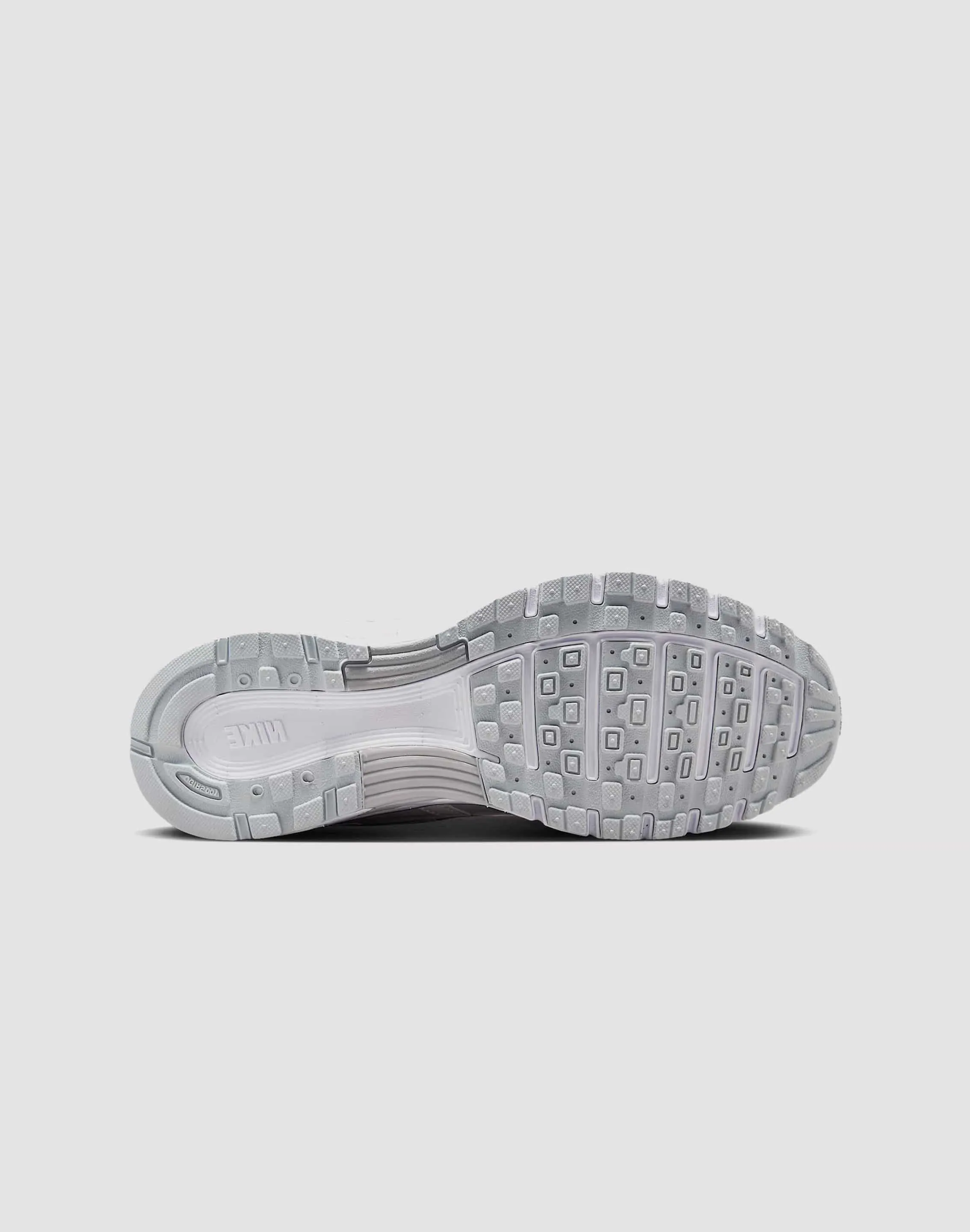 removable insole running shoes Comfortable Nike P-6000