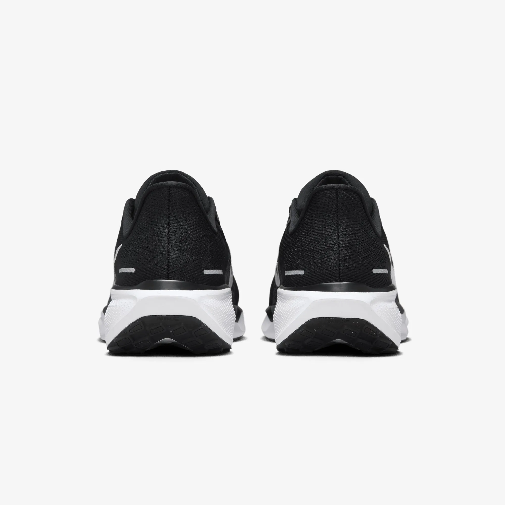 Nike | PEGASUS 41 { BLACK/WHITE-ANTHRACITE Enhanced Traction Youth Style