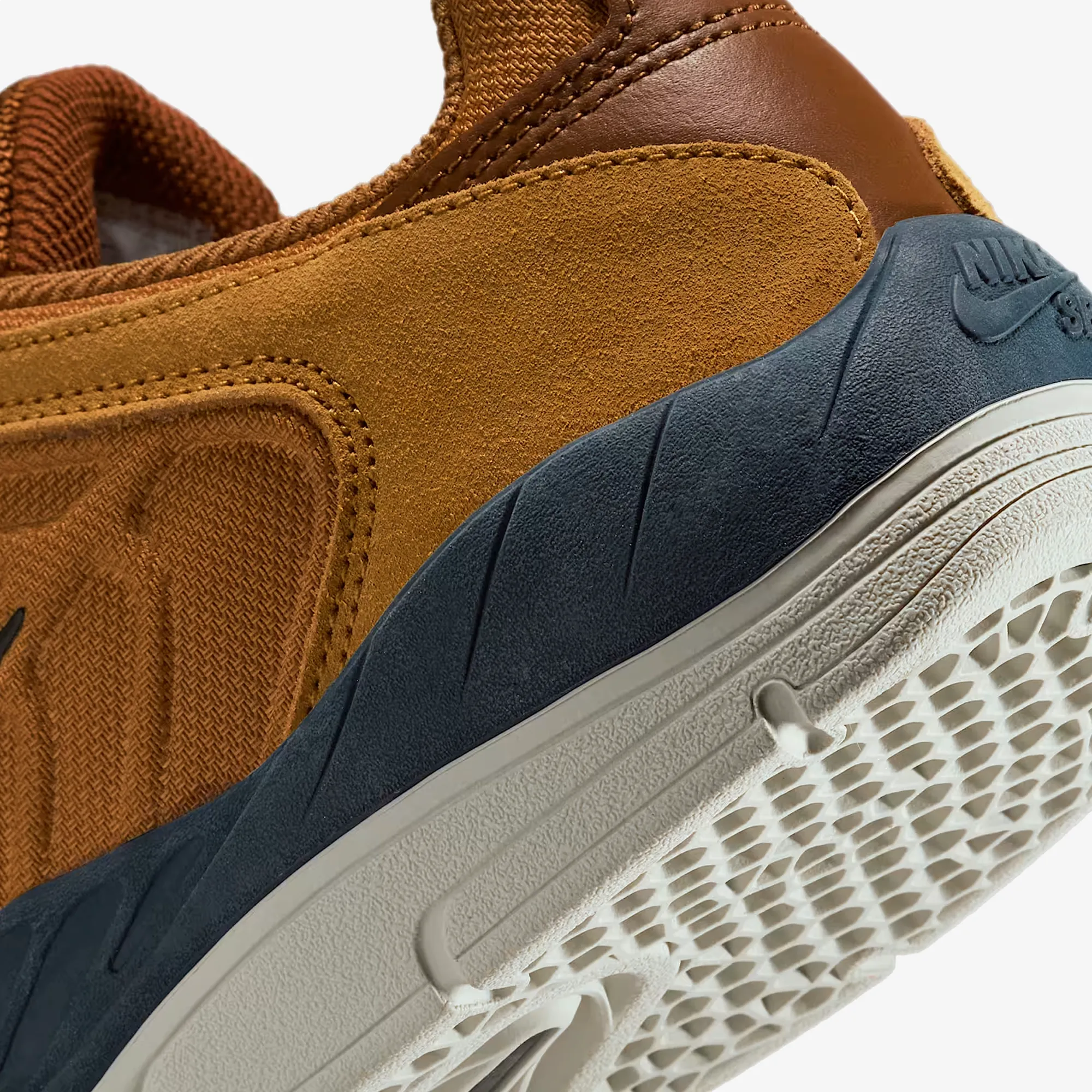 Nike | SB VERTEBRAE { WHEAT/BLACK-LT BRITISH TAN-OBSIDIAN Energy Returning Sole Durable ease