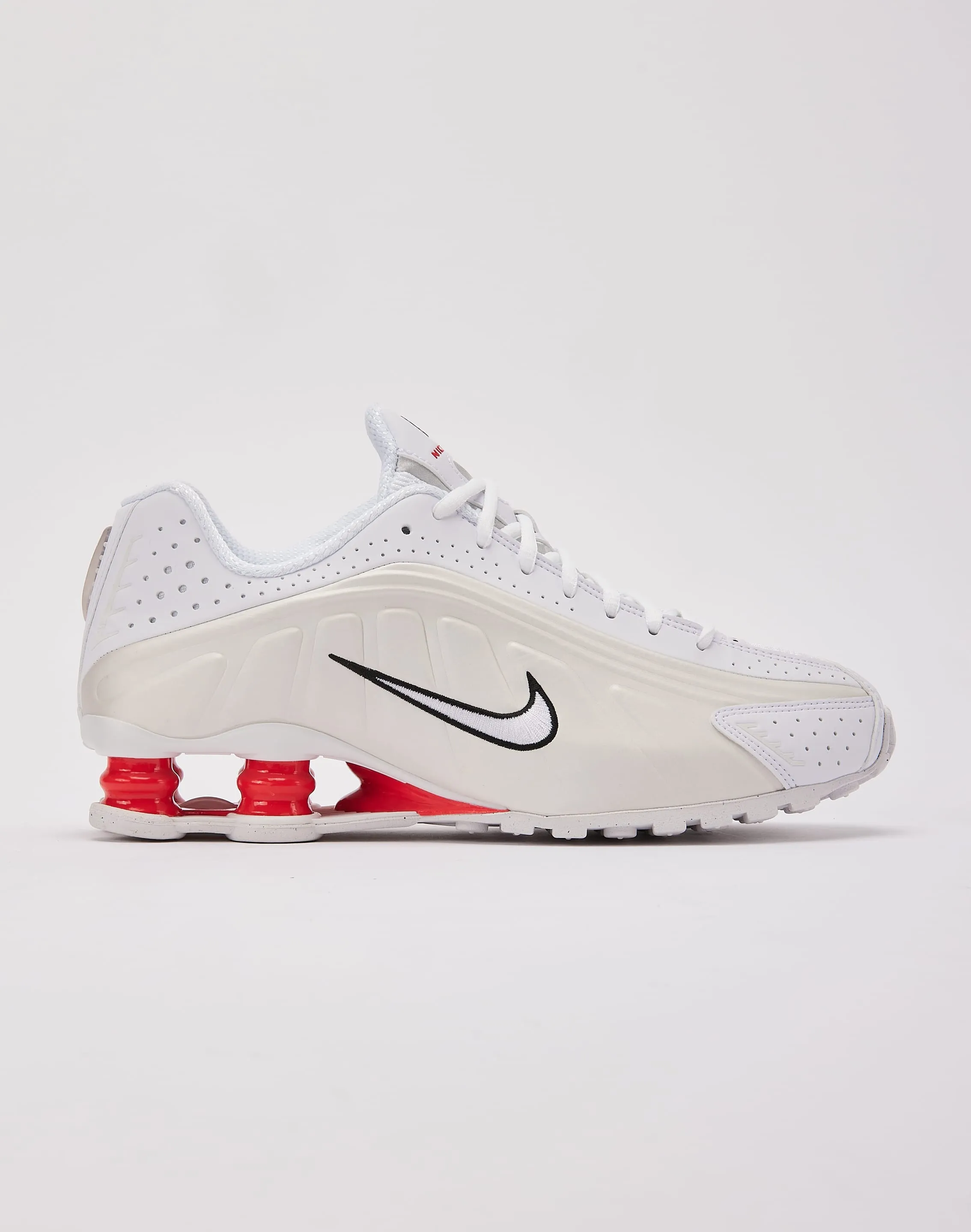 bold - patterns shoes Nike Shox R4