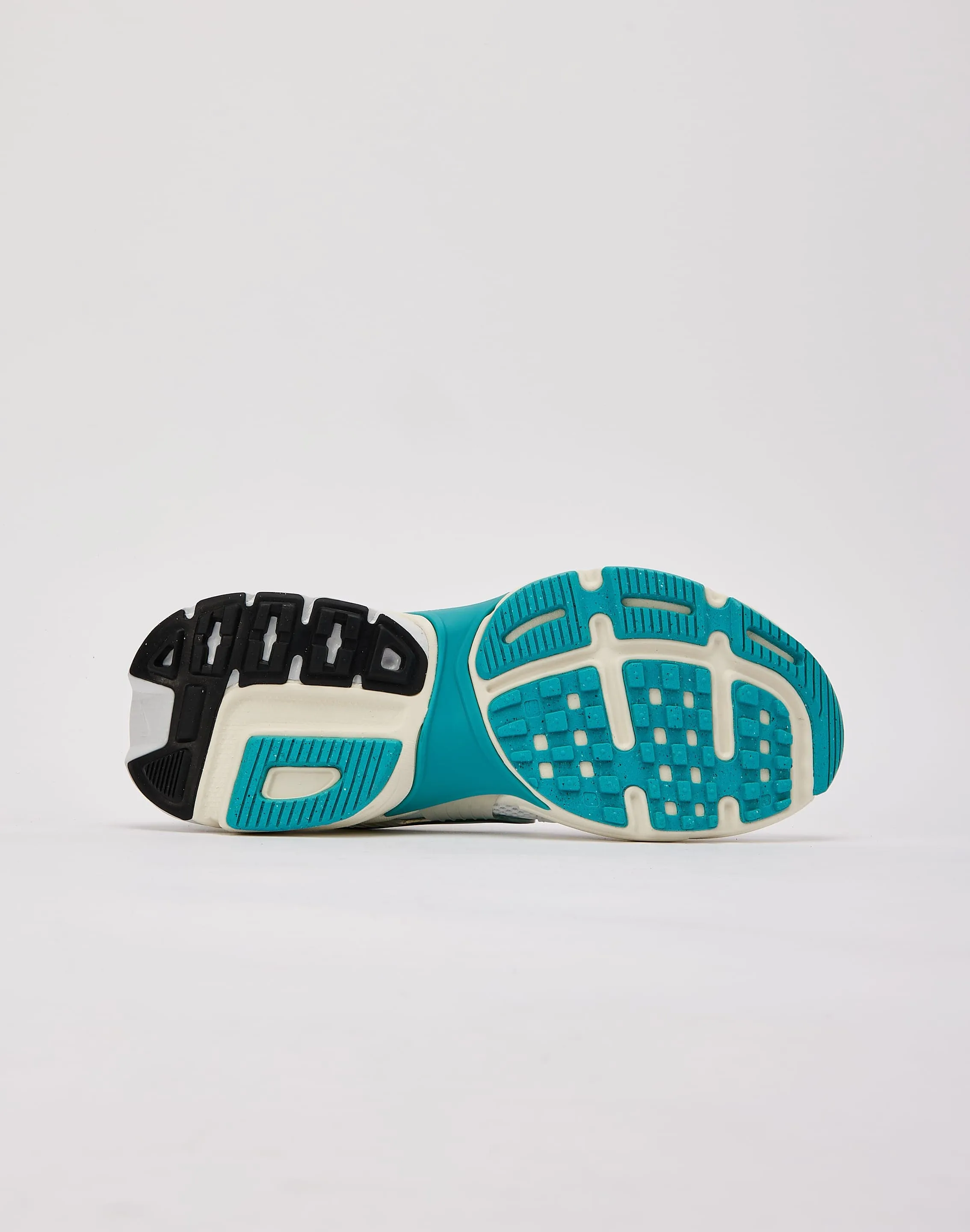 sports tops Nike V2K Run