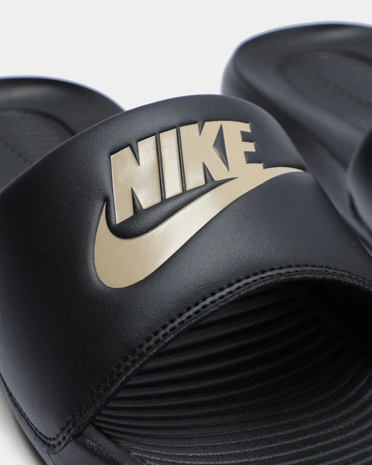 Rubber Sole Pack Safe Nike Victori One Slide Black/Metallic Gold